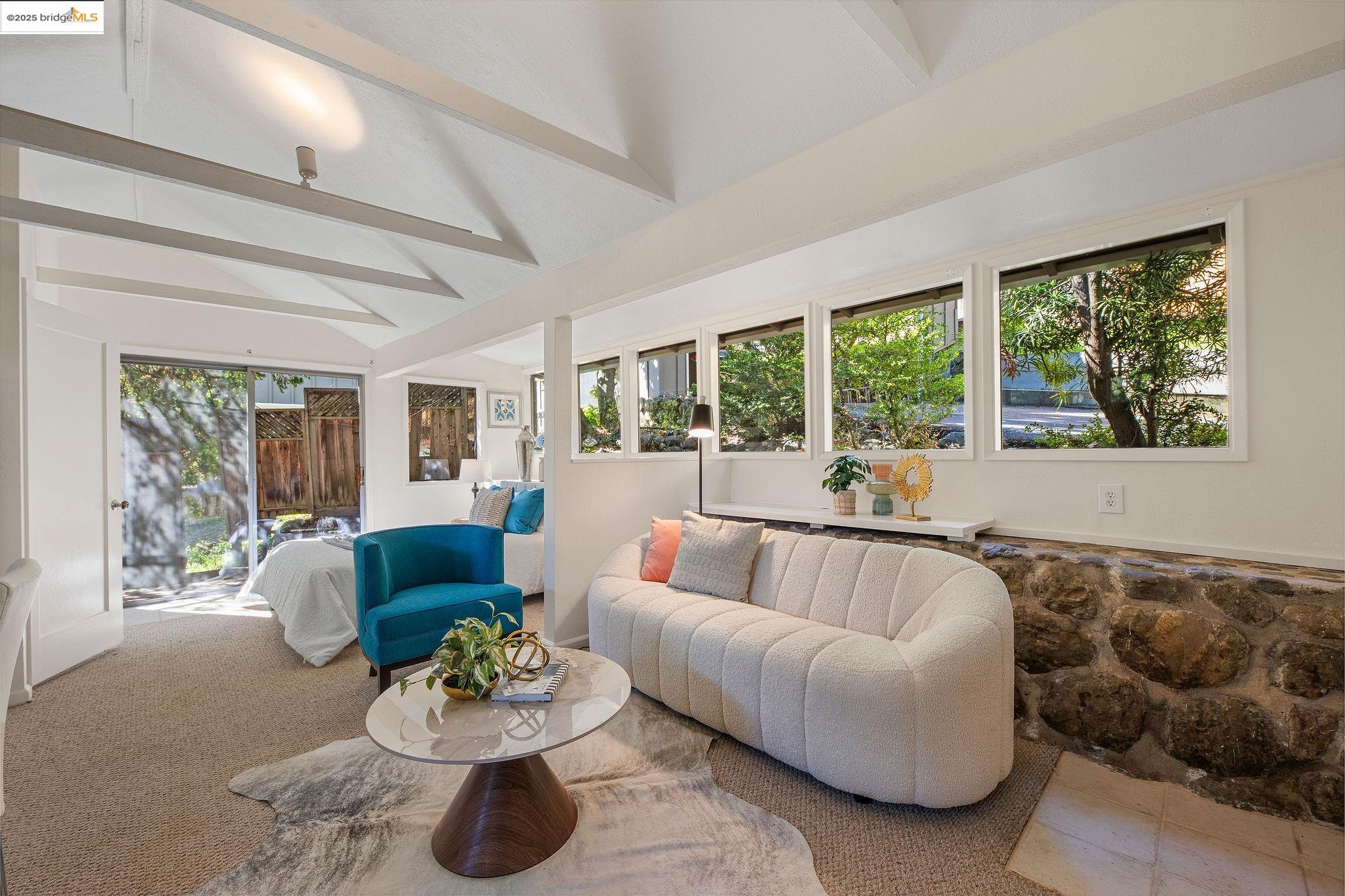 Detail Gallery Image 31 of 38 For 1019 Los Trancos Rd, Portola Valley,  CA 94028 - 3 Beds | 1/1 Baths