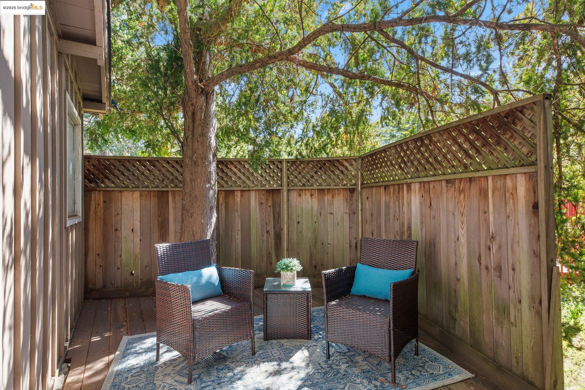 Detail Gallery Image 36 of 38 For 1019 Los Trancos Rd, Portola Valley,  CA 94028 - 3 Beds | 1/1 Baths