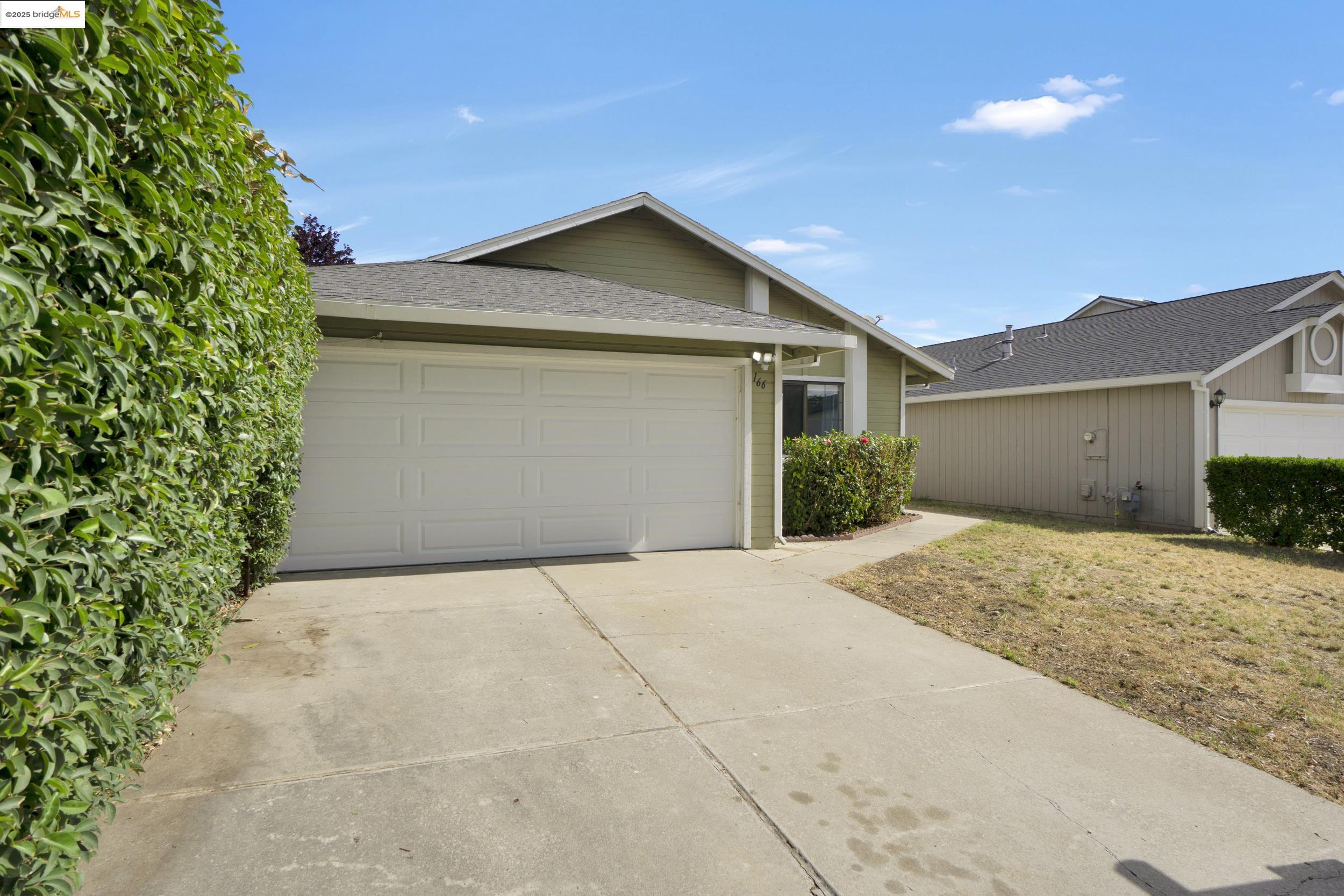 Detail Gallery Image 2 of 31 For 166 Sand Pointe Ln, Bay Point,  CA 94565 - 2 Beds | 2 Baths