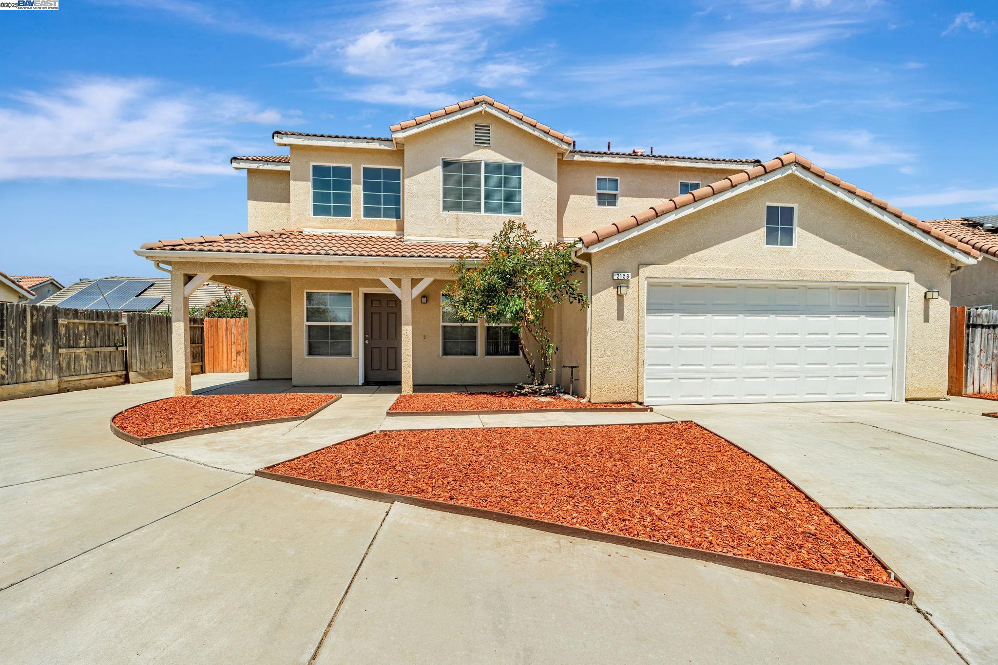Detail Gallery Image 1 of 32 For 2158 W Sweet Water Ct, Merced,  CA 95348 - 4 Beds | 3 Baths