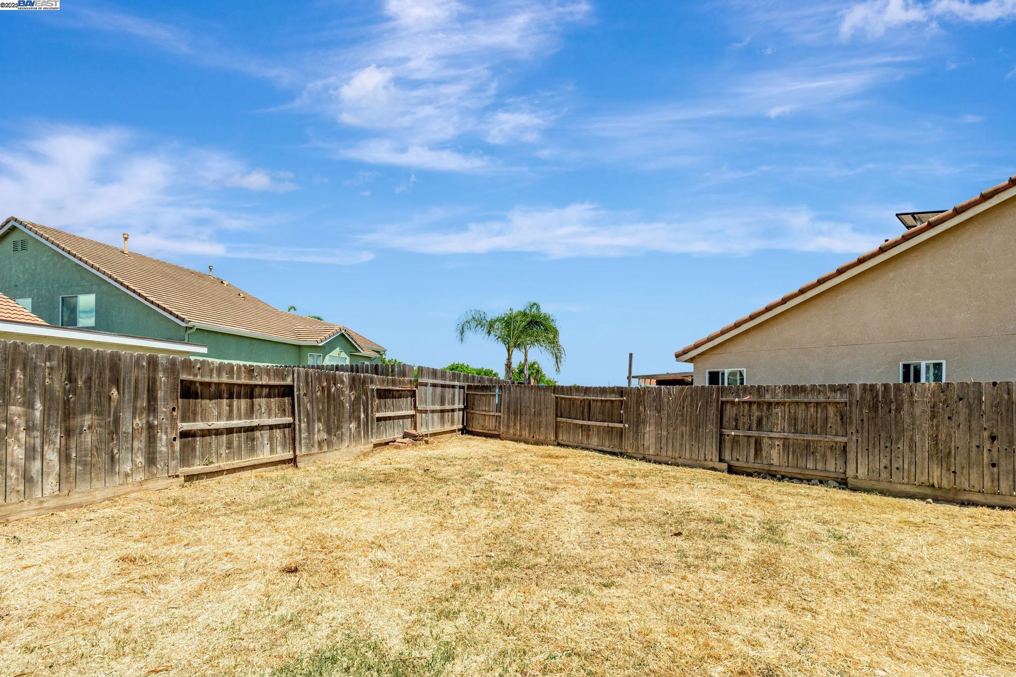 Detail Gallery Image 31 of 32 For 2158 W Sweet Water Ct, Merced,  CA 95348 - 4 Beds | 3 Baths