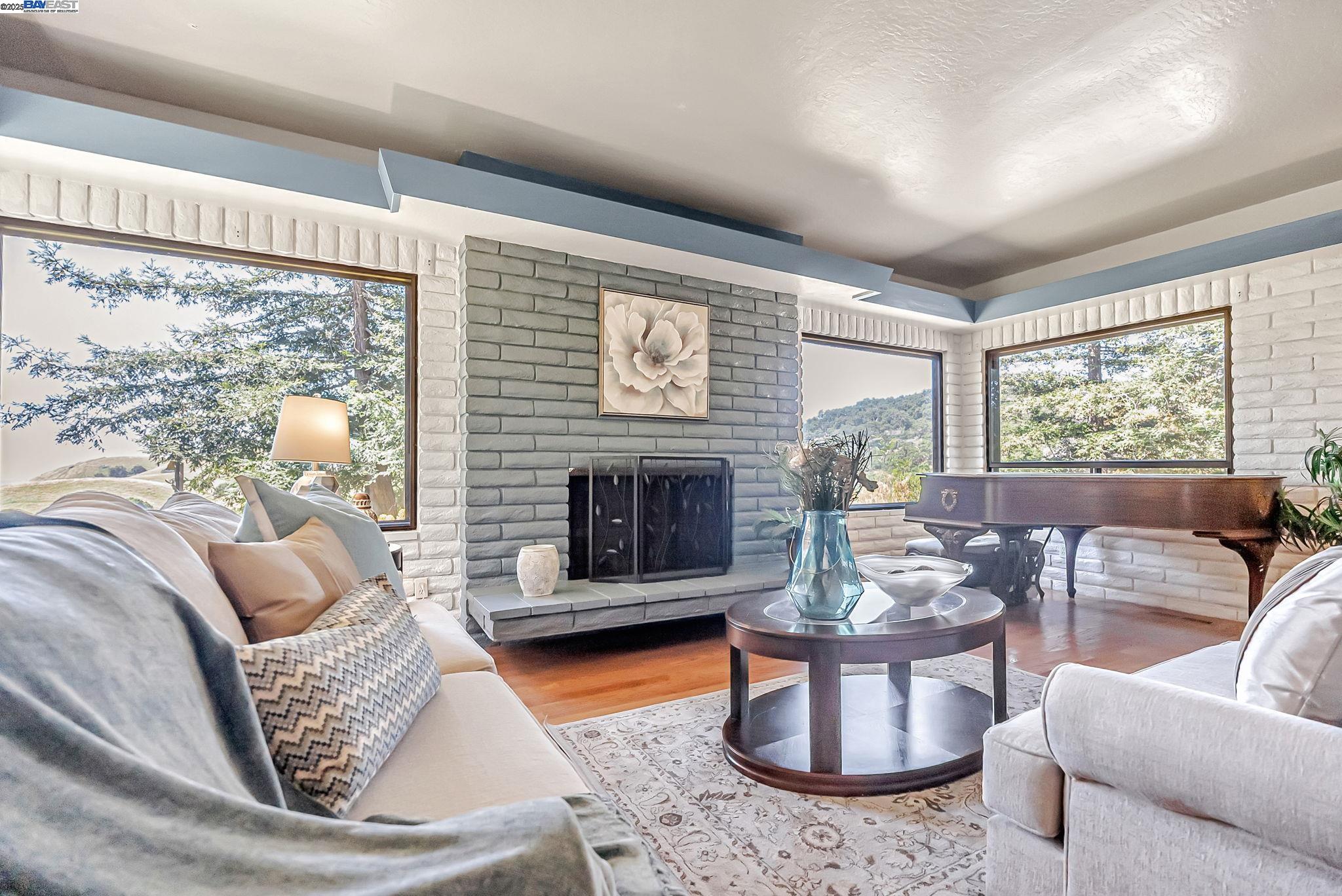 Detail Gallery Image 12 of 46 For 41660 Vargas Rd, Fremont,  CA 94539 - 4 Beds | 2/1 Baths