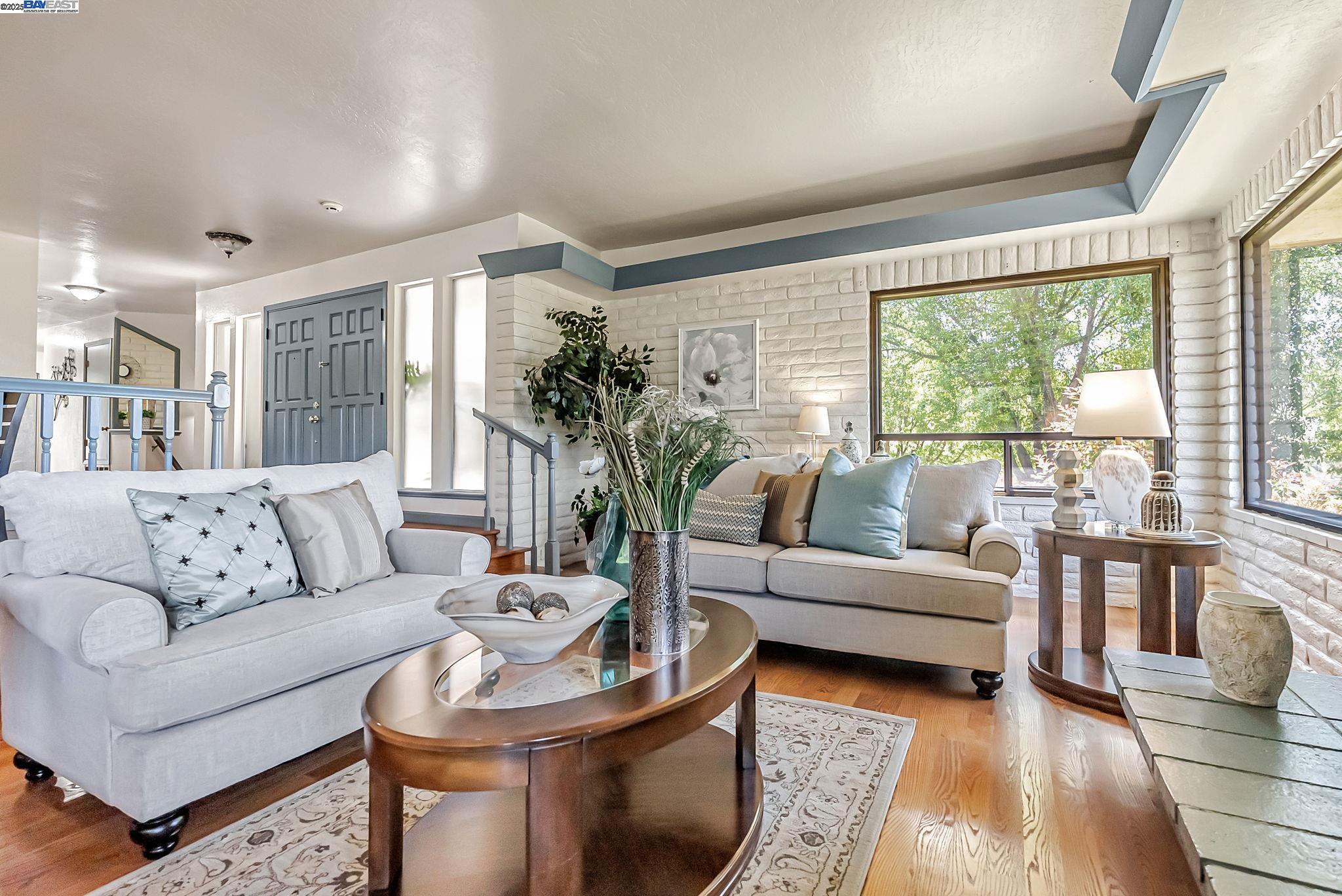 Detail Gallery Image 13 of 46 For 41660 Vargas Rd, Fremont,  CA 94539 - 4 Beds | 2/1 Baths