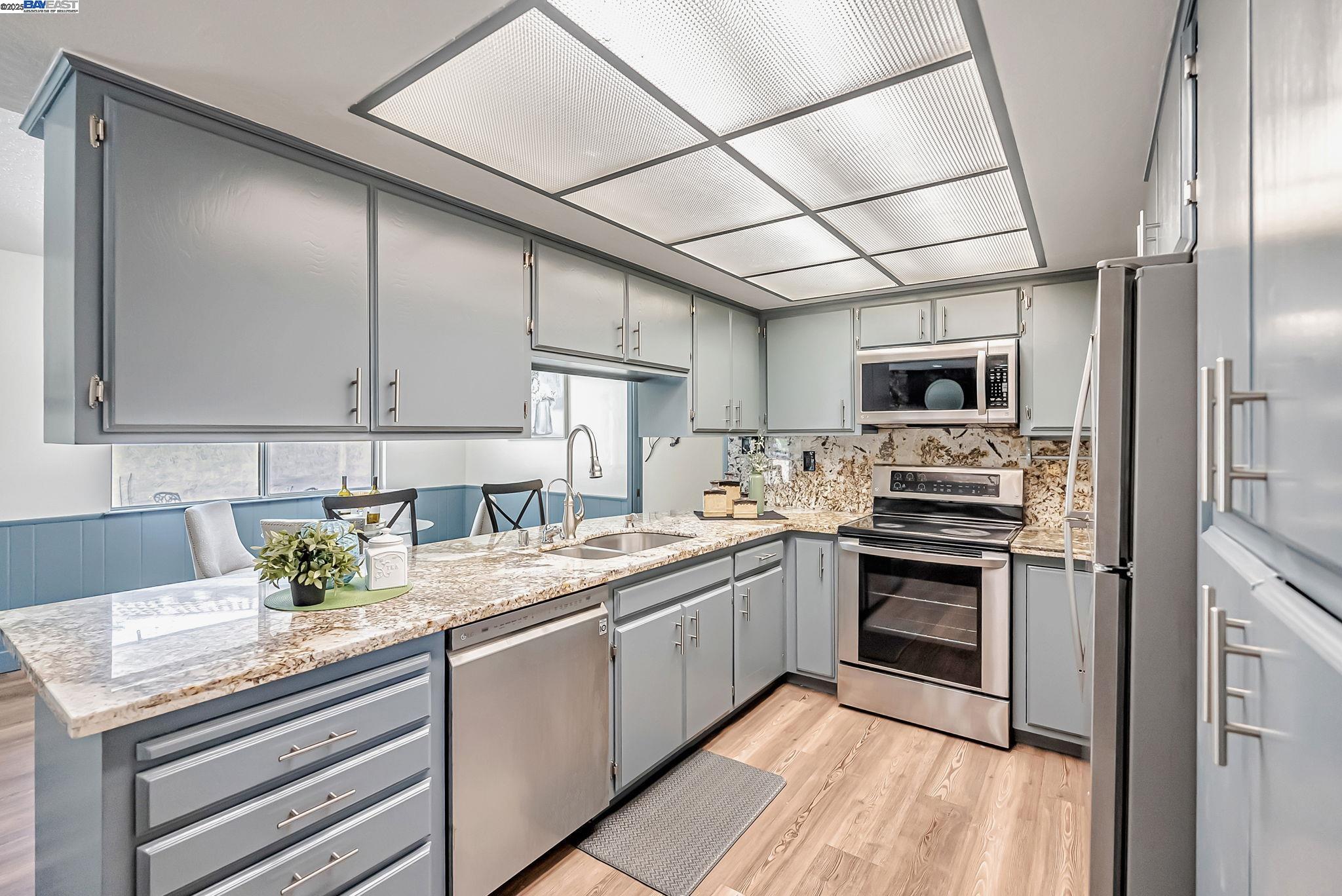 Detail Gallery Image 15 of 46 For 41660 Vargas Rd, Fremont,  CA 94539 - 4 Beds | 2/1 Baths