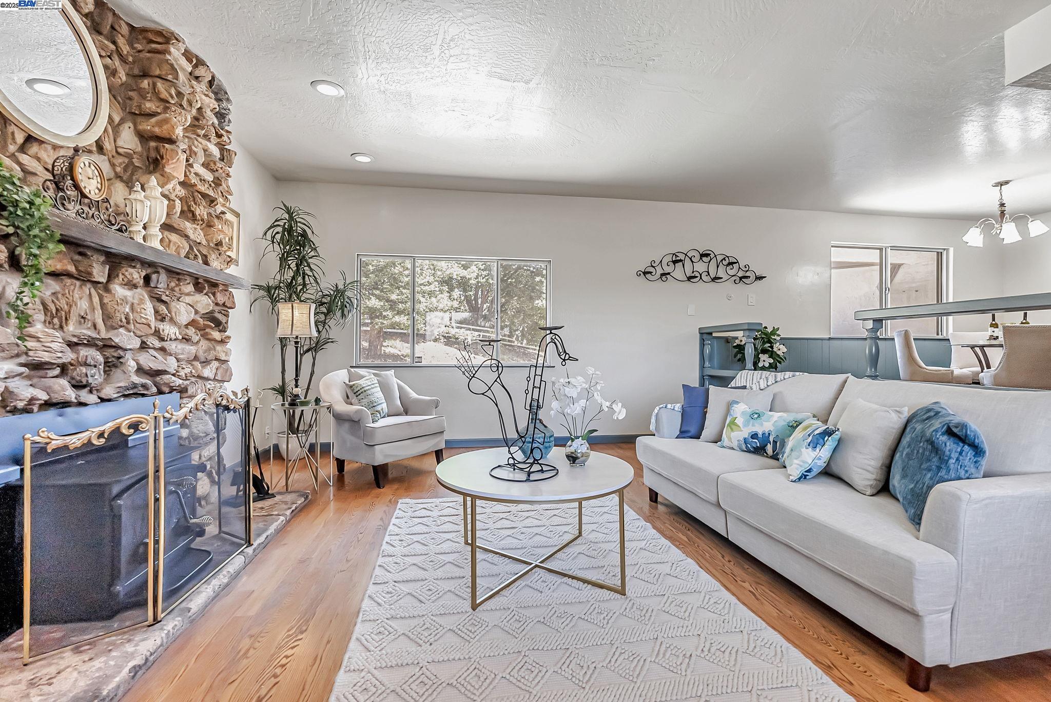Detail Gallery Image 18 of 46 For 41660 Vargas Rd, Fremont,  CA 94539 - 4 Beds | 2/1 Baths