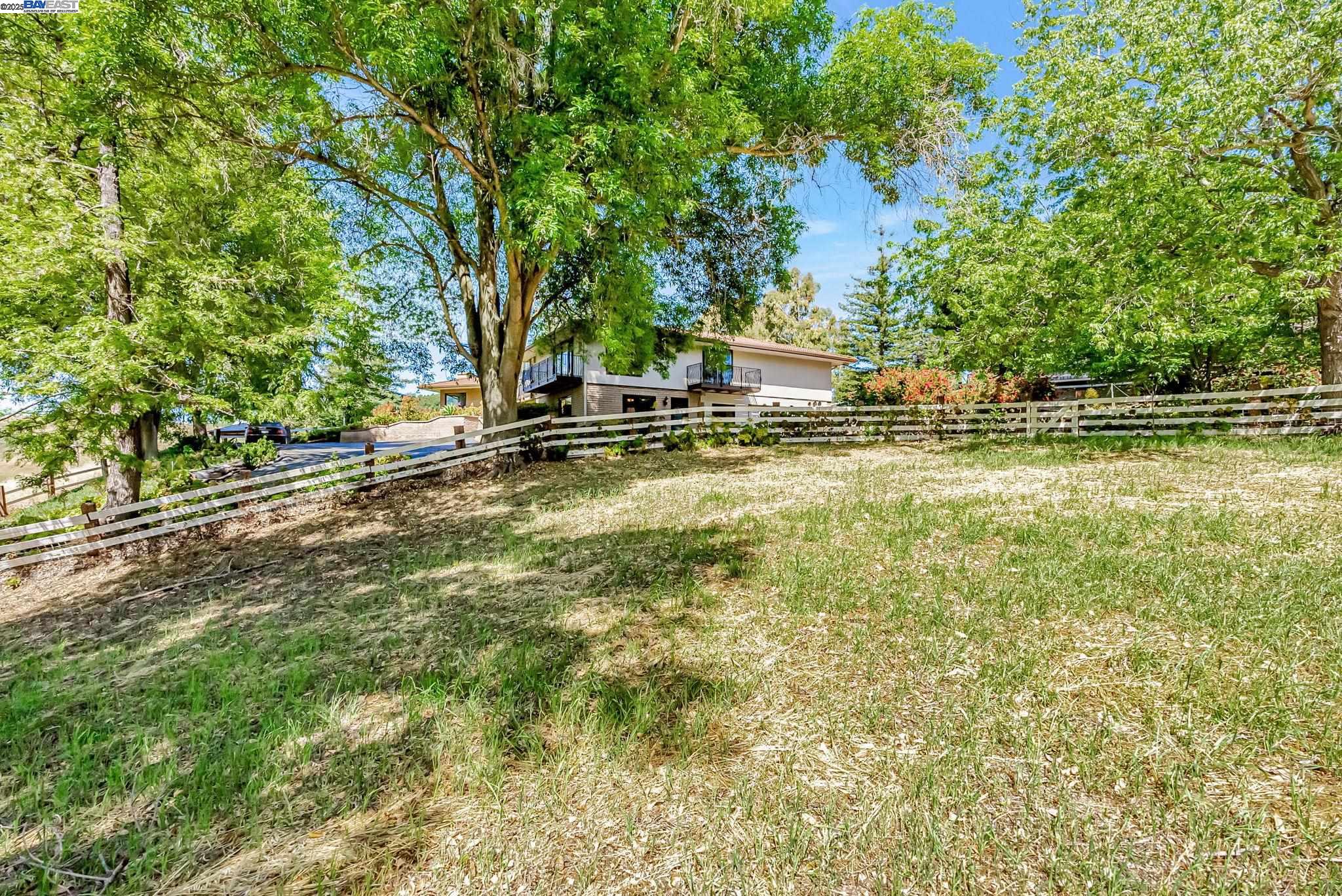 Detail Gallery Image 5 of 46 For 41660 Vargas Rd, Fremont,  CA 94539 - 4 Beds | 2/1 Baths