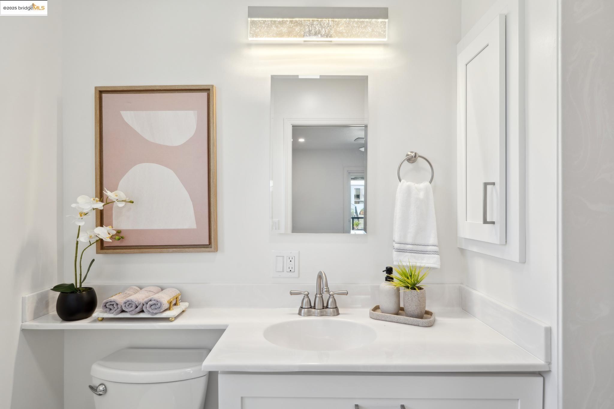 Detail Gallery Image 38 of 60 For 17781 Mayflower Dr, Castro Valley,  CA 94546 - 3 Beds | 2/1 Baths