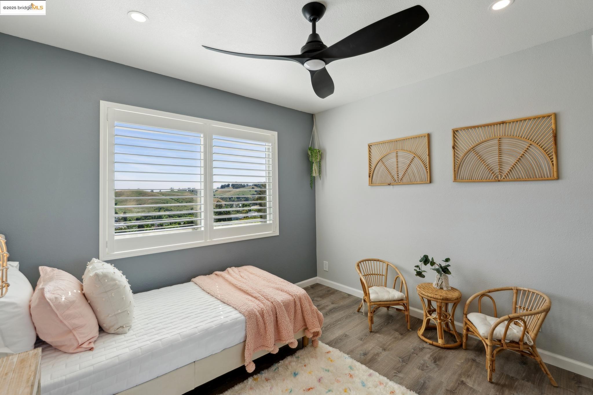 Detail Gallery Image 47 of 60 For 17781 Mayflower Dr, Castro Valley,  CA 94546 - 3 Beds | 2/1 Baths