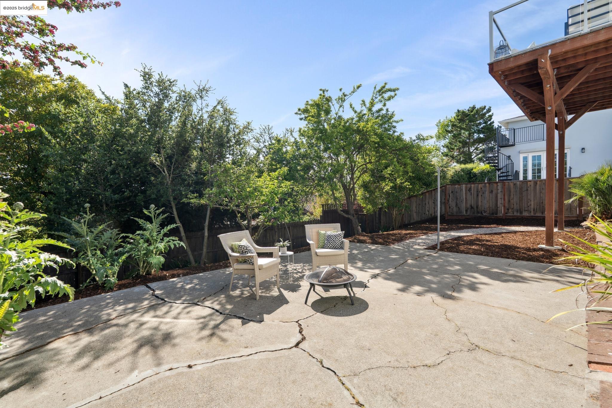 Detail Gallery Image 56 of 60 For 17781 Mayflower Dr, Castro Valley,  CA 94546 - 3 Beds | 2/1 Baths