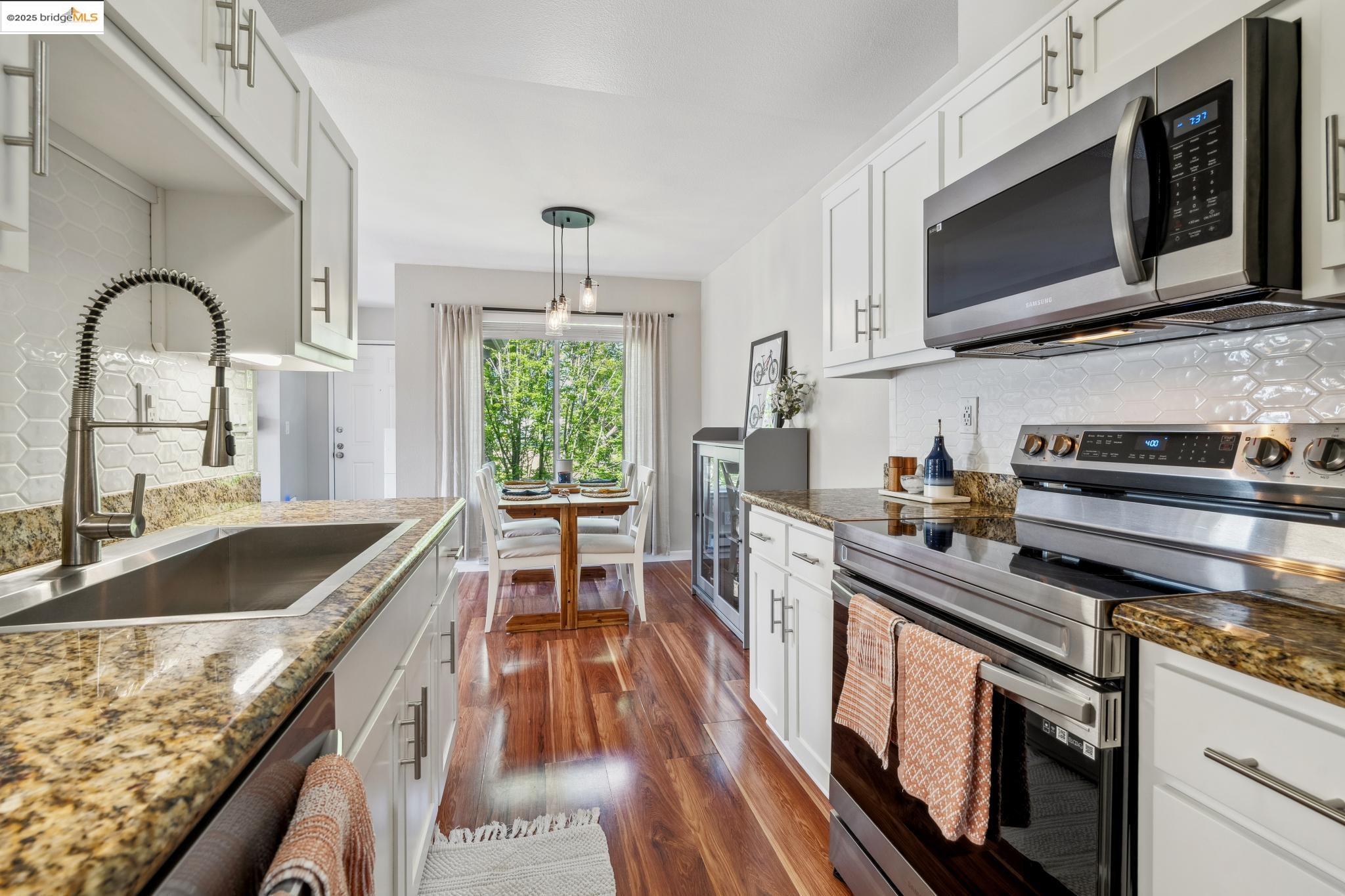 Photo #13: 41097783 Listing: Photo #13