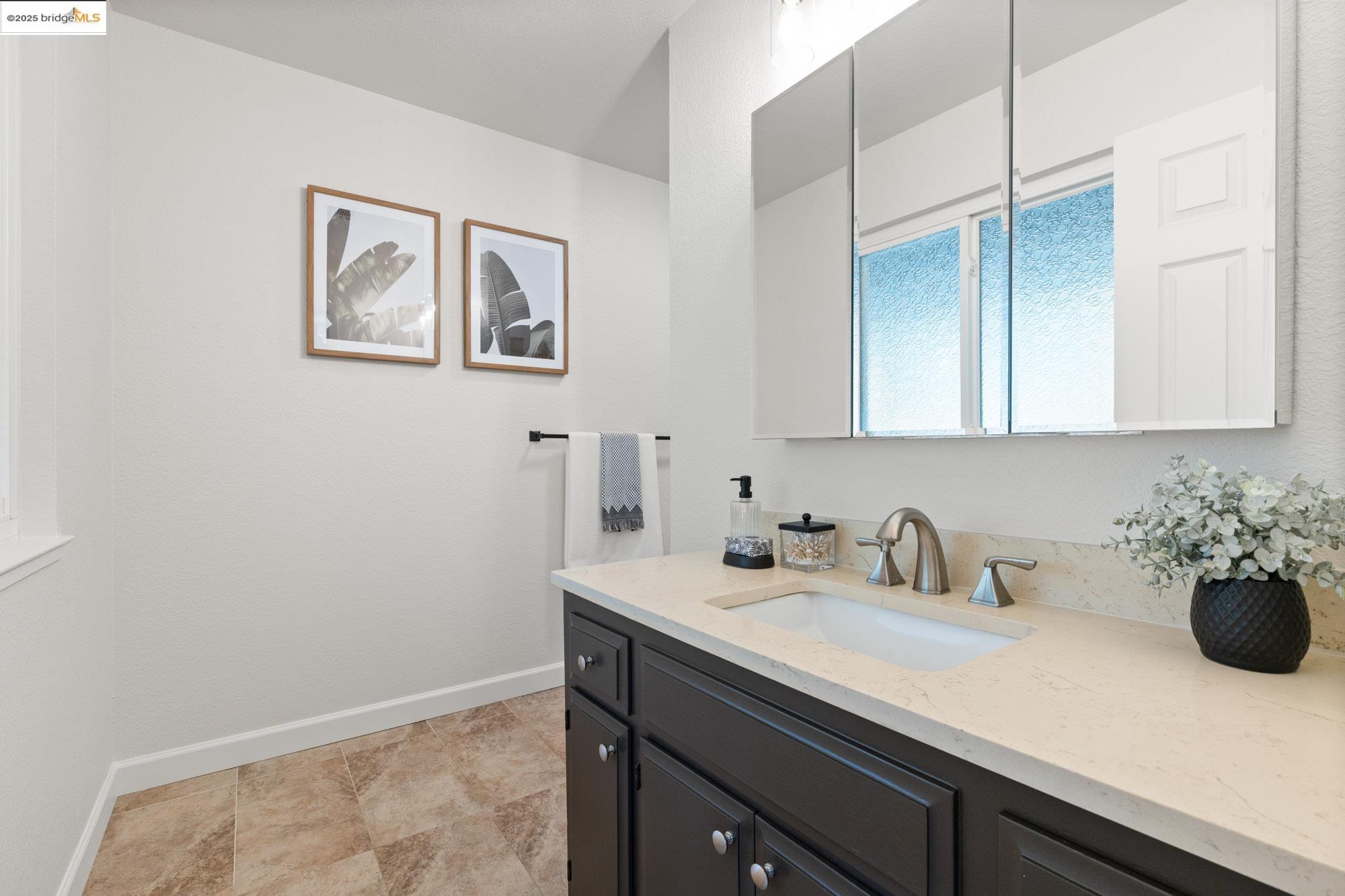 Detail Gallery Image 35 of 60 For 6259 Leona St, Oakland,  CA 94605 - 4 Beds | 2/2 Baths