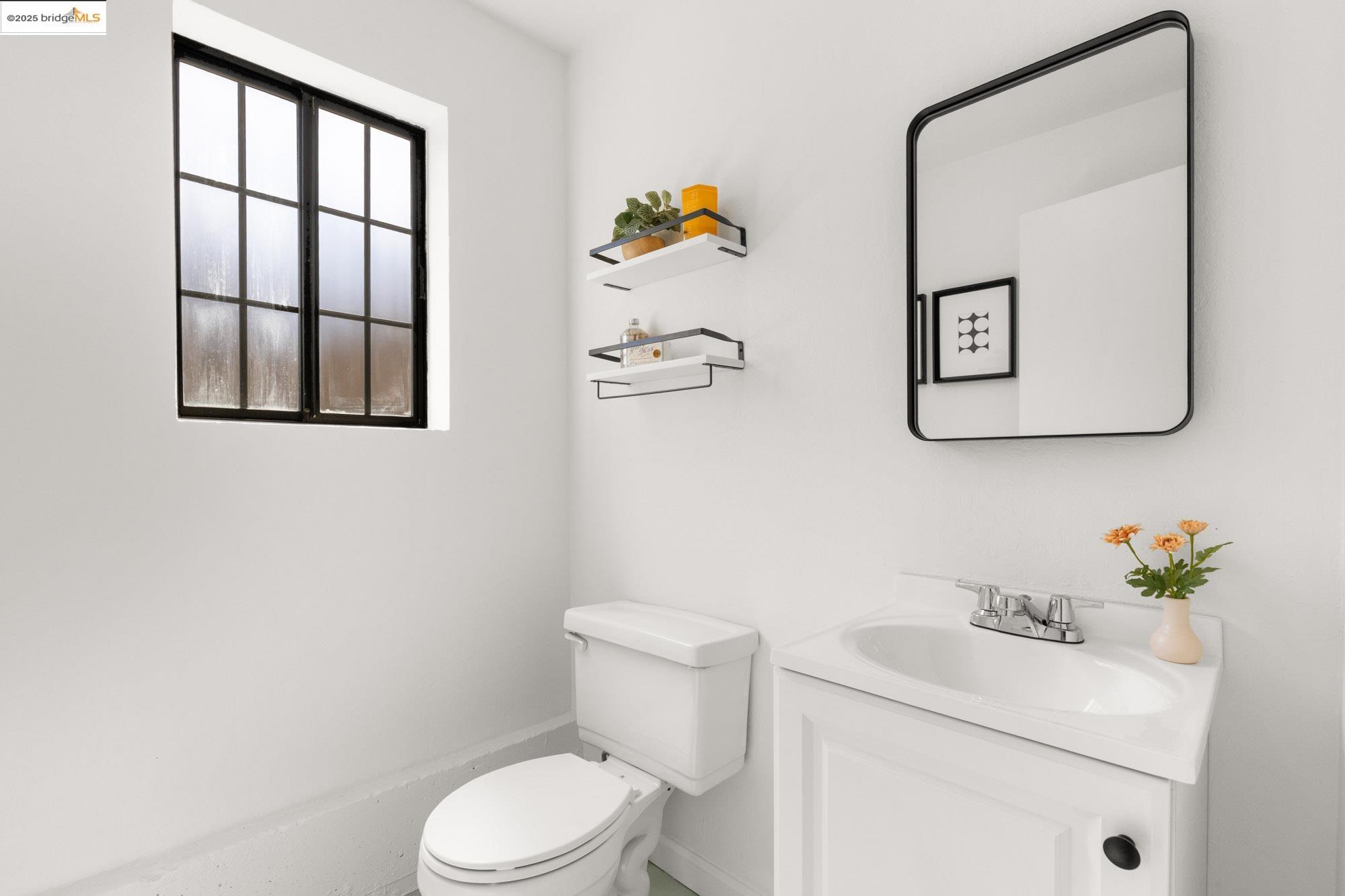 Detail Gallery Image 46 of 60 For 6259 Leona St, Oakland,  CA 94605 - 4 Beds | 2/2 Baths