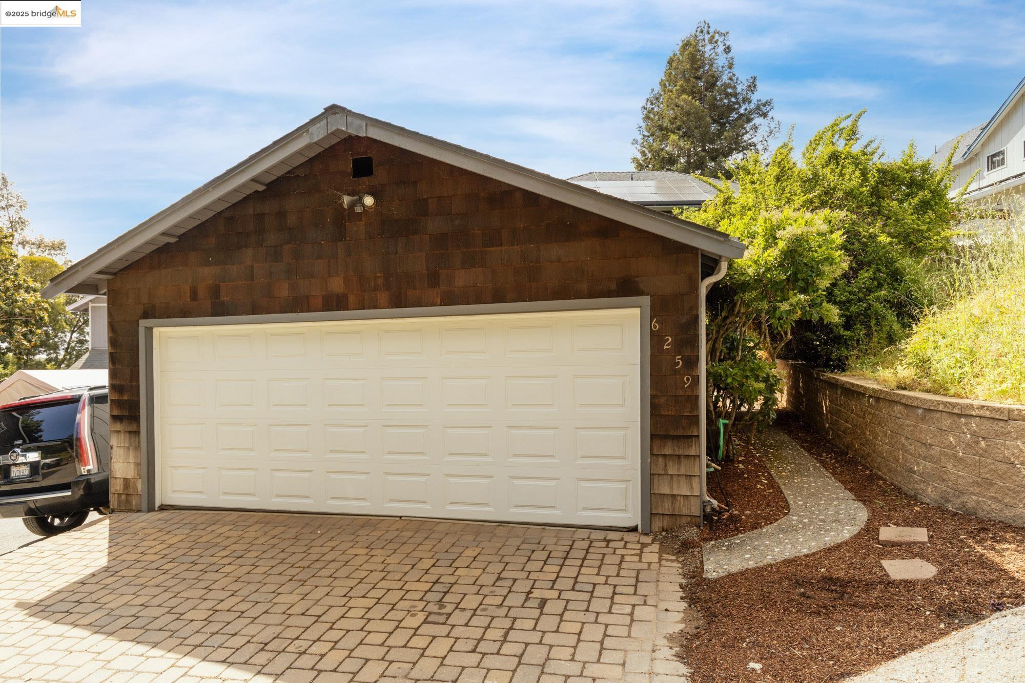 Detail Gallery Image 58 of 60 For 6259 Leona St, Oakland,  CA 94605 - 4 Beds | 2/2 Baths