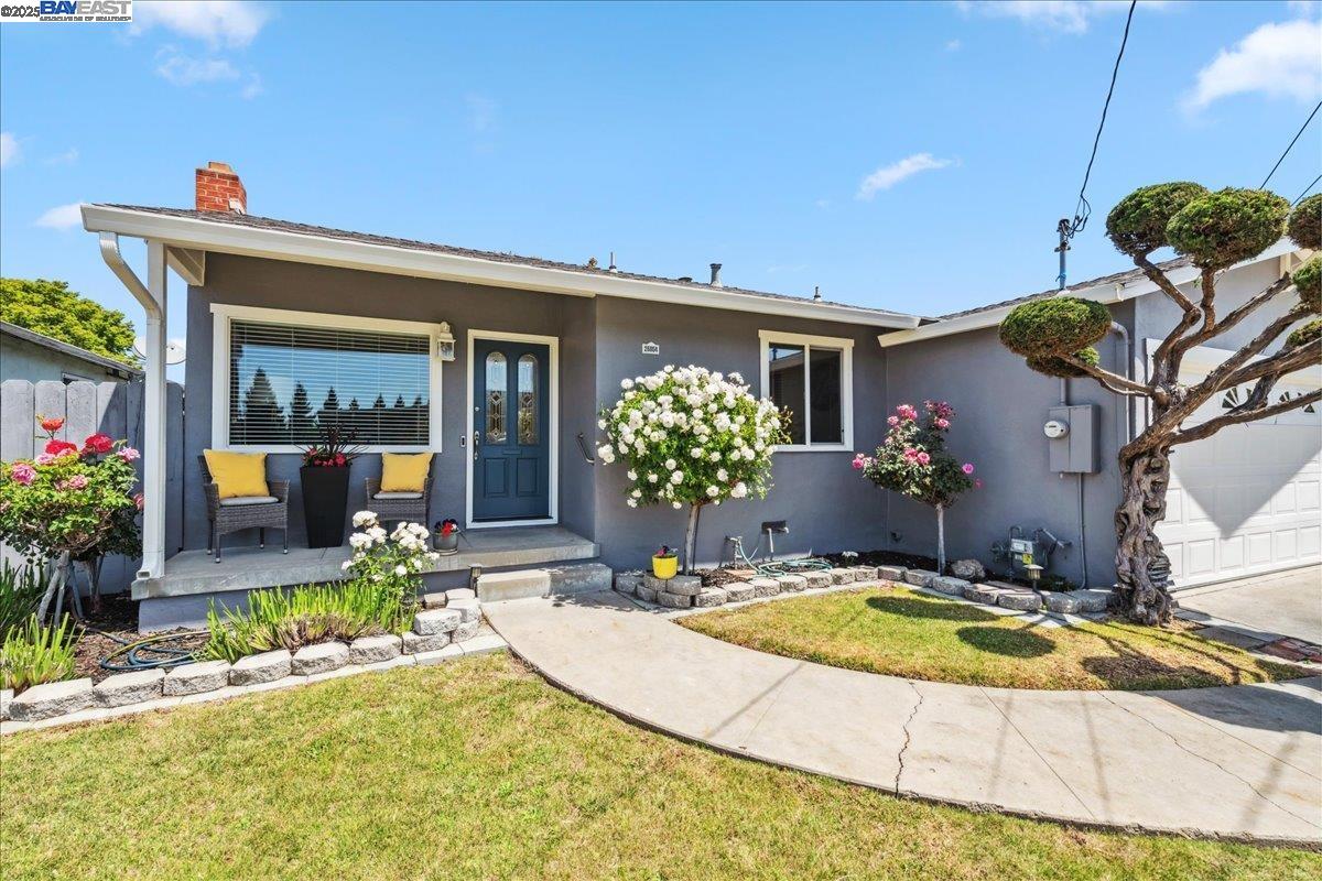 Detail Gallery Image 1 of 1 For 26804 Eldridge Ave, Hayward,  CA 94544 - 3 Beds | 1/1 Baths