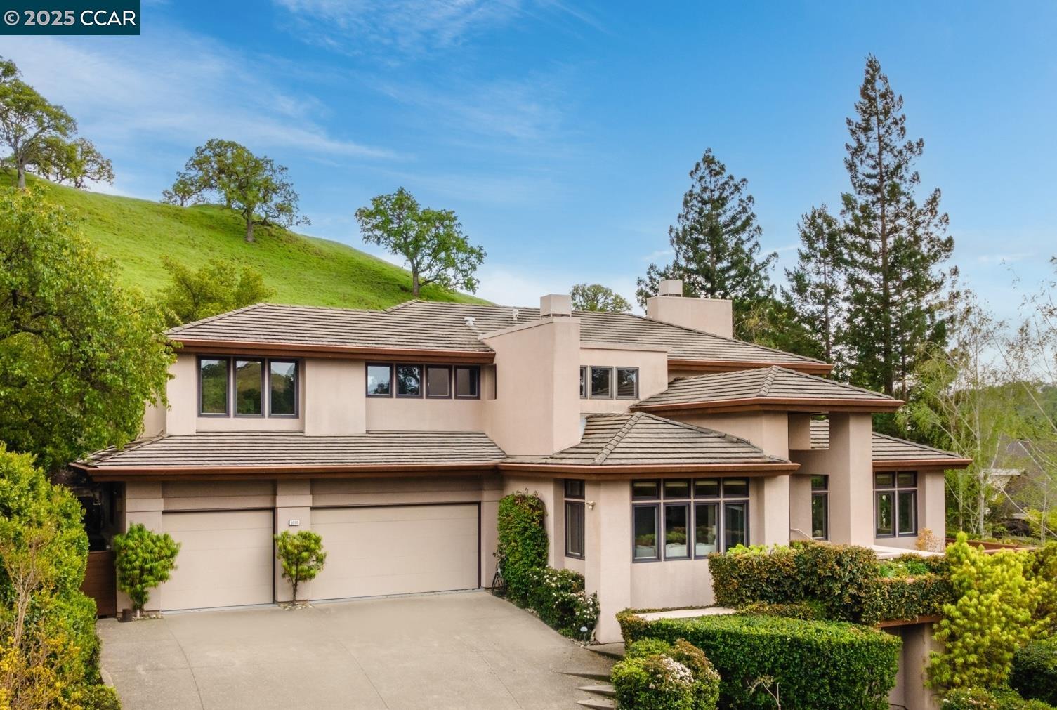 Detail Gallery Image 2 of 46 For 3070 Stonegate Dr, Alamo,  CA 94507 - 4 Beds | 4/1 Baths
