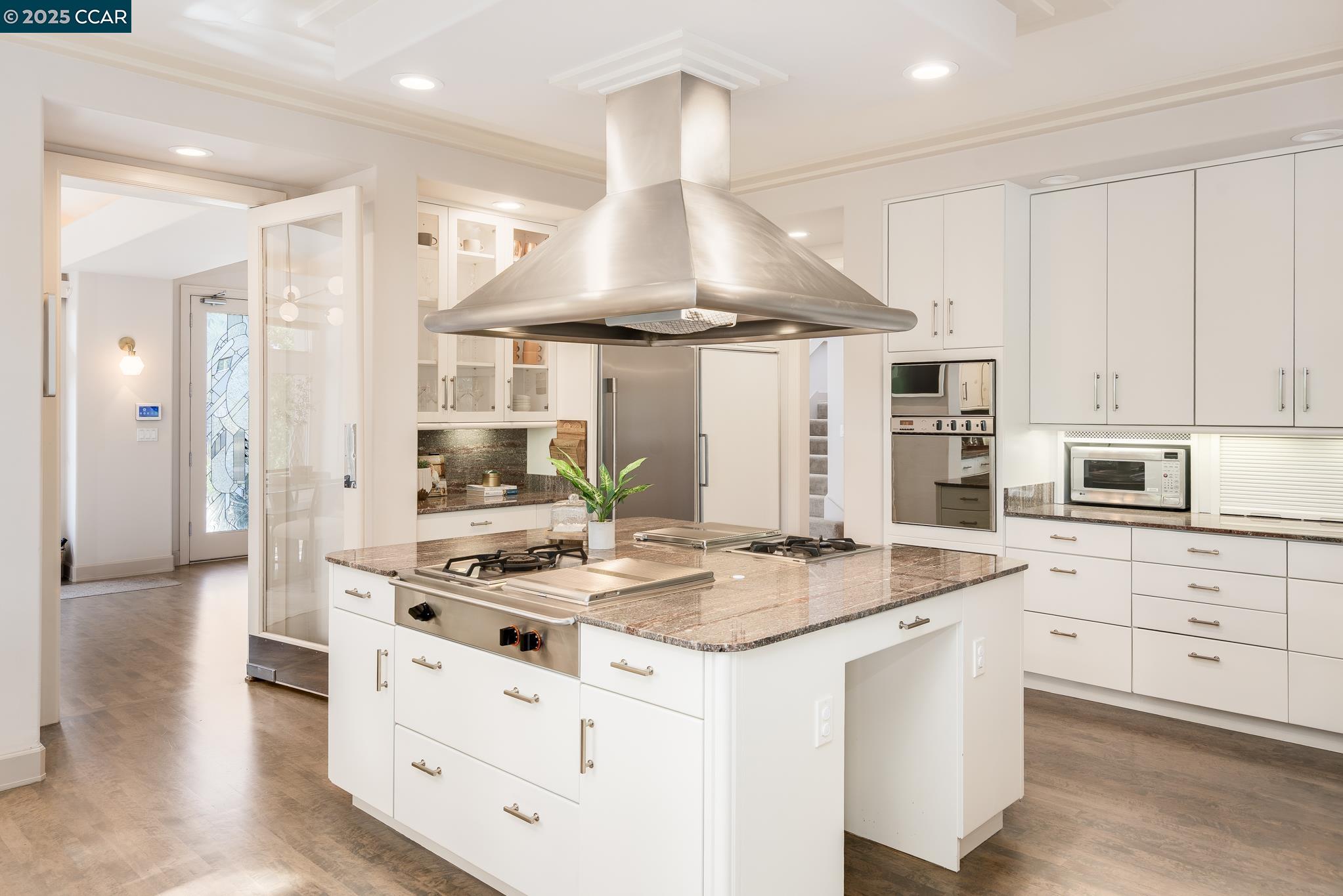 Detail Gallery Image 12 of 46 For 3070 Stonegate Dr, Alamo,  CA 94507 - 4 Beds | 4/1 Baths