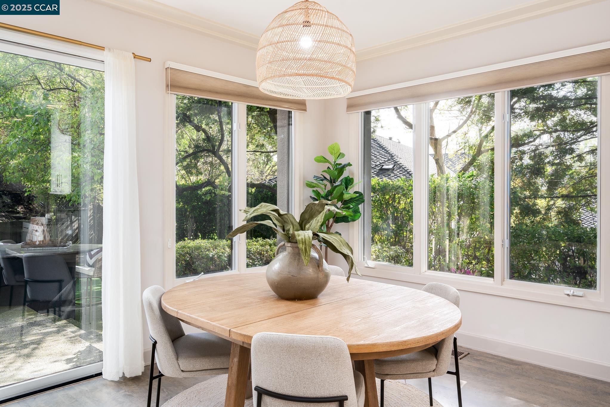 Detail Gallery Image 20 of 46 For 3070 Stonegate Dr, Alamo,  CA 94507 - 4 Beds | 4/1 Baths
