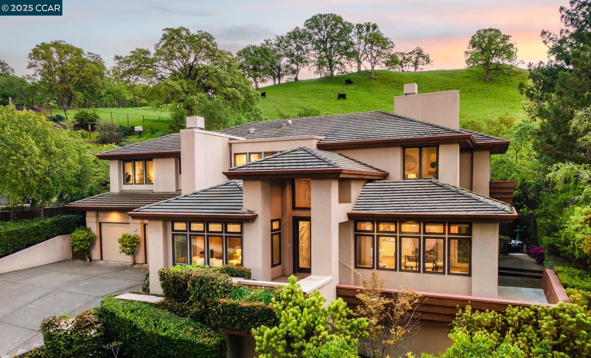 Detail Gallery Image 3 of 46 For 3070 Stonegate Dr, Alamo,  CA 94507 - 4 Beds | 4/1 Baths