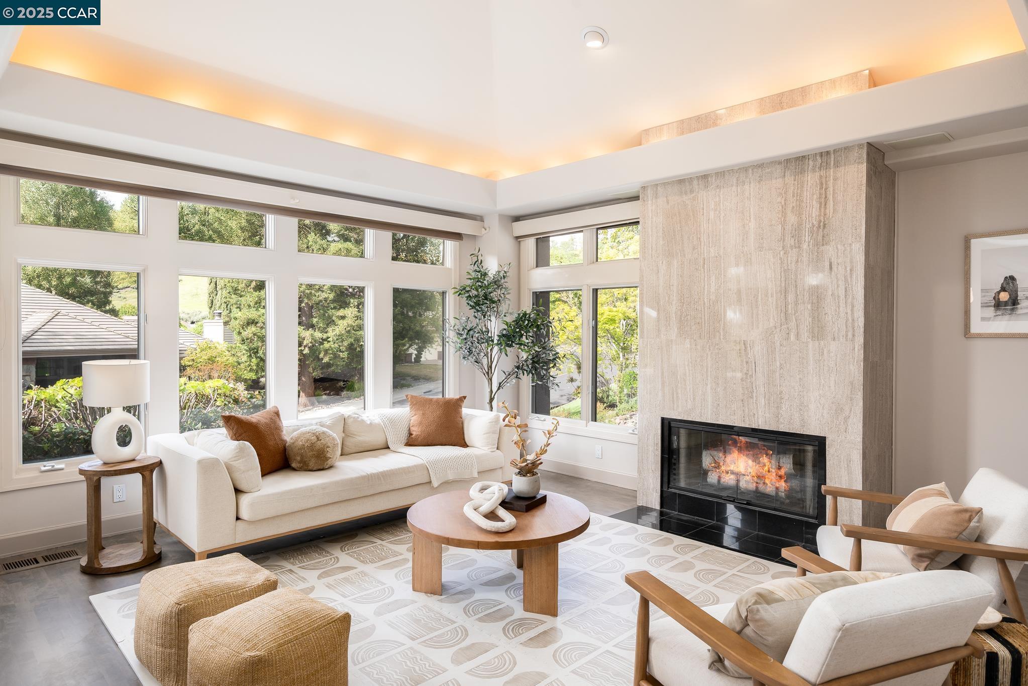 Detail Gallery Image 6 of 46 For 3070 Stonegate Dr, Alamo,  CA 94507 - 4 Beds | 4/1 Baths