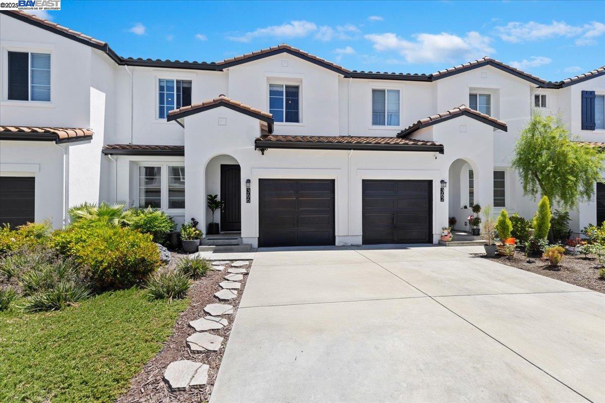 Browse active condo listings in ALAMO CREEK DANVILLE