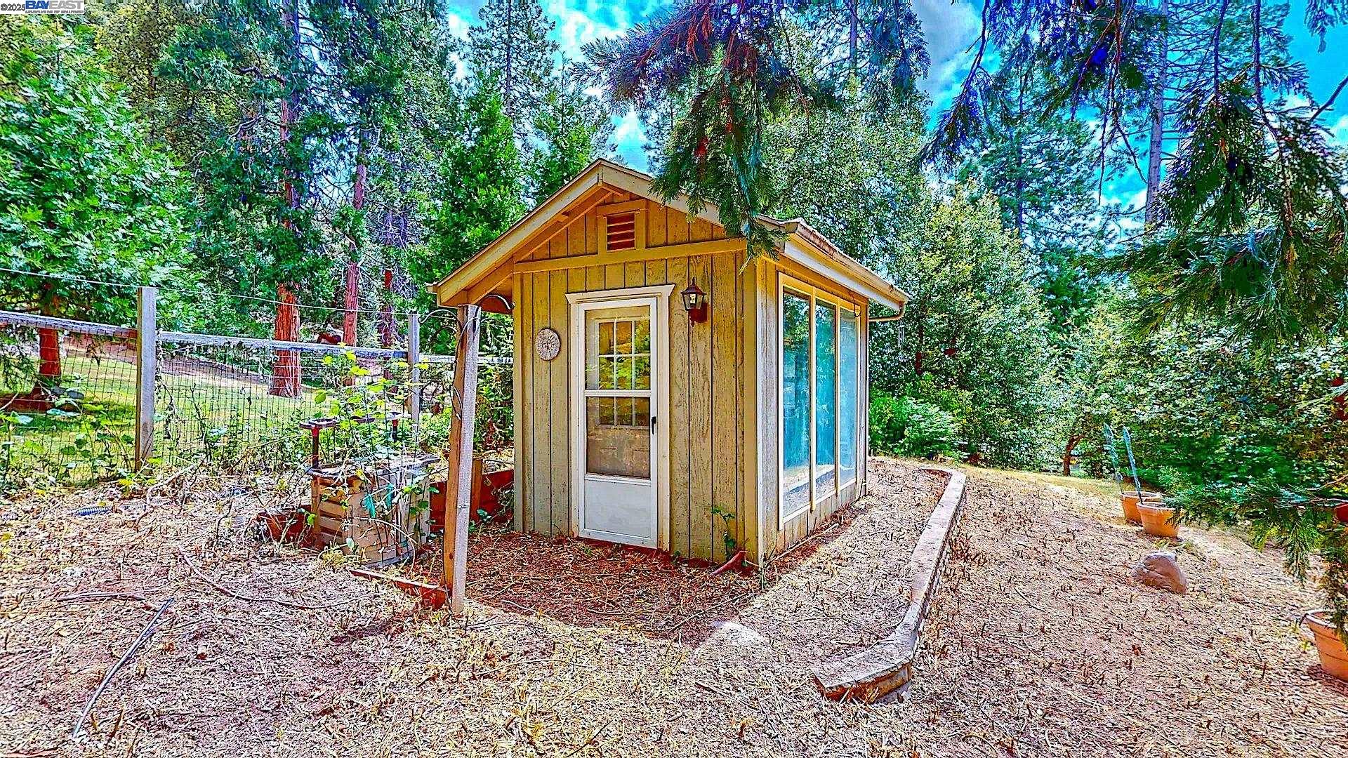 Detail Gallery Image 55 of 60 For 23357 Middle Camp Rd, Twain Harte,  CA 95383 - 3 Beds | 3 Baths