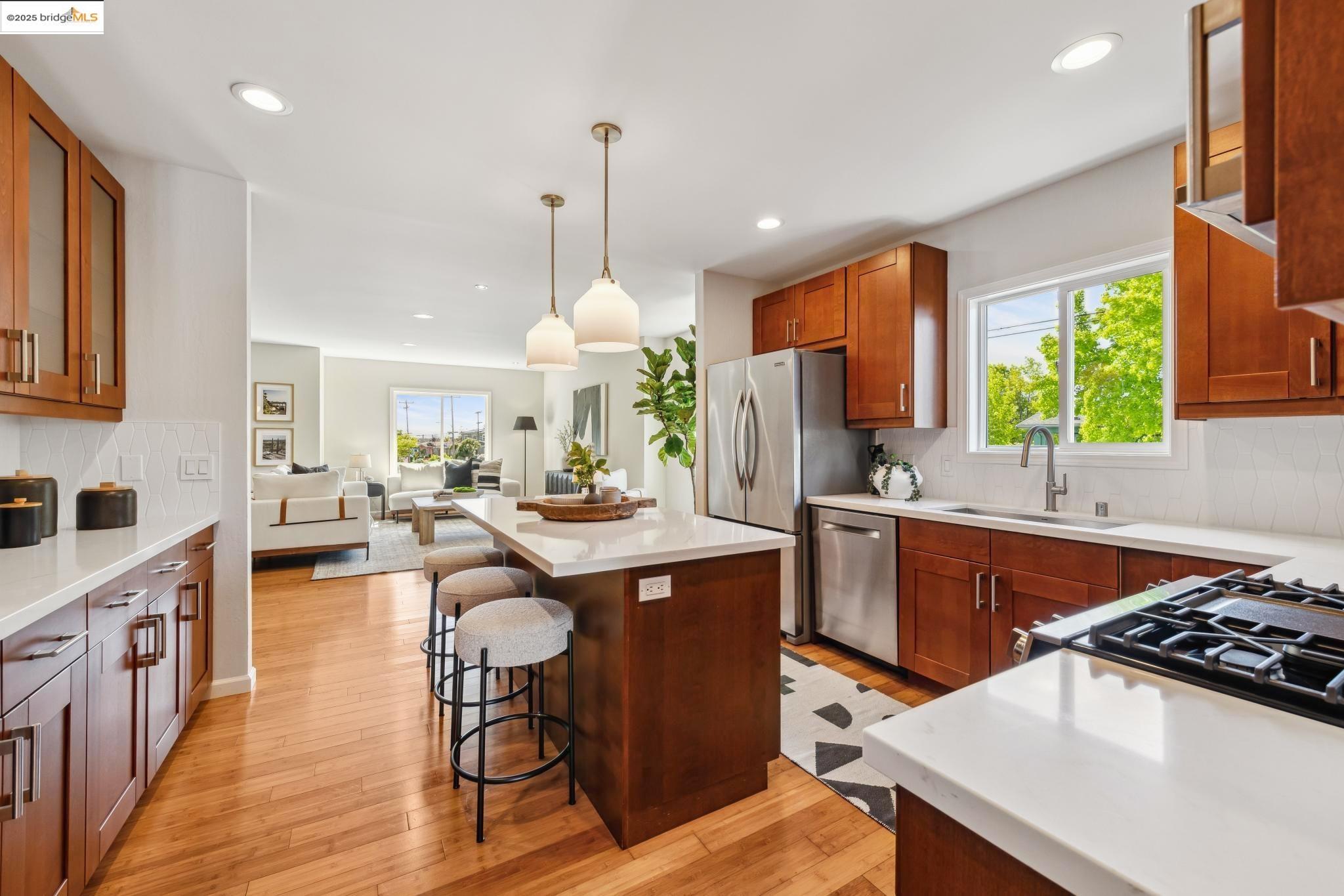 Detail Gallery Image 18 of 46 For 3000 California St, Oakland,  CA 94602 - 3 Beds | 2 Baths