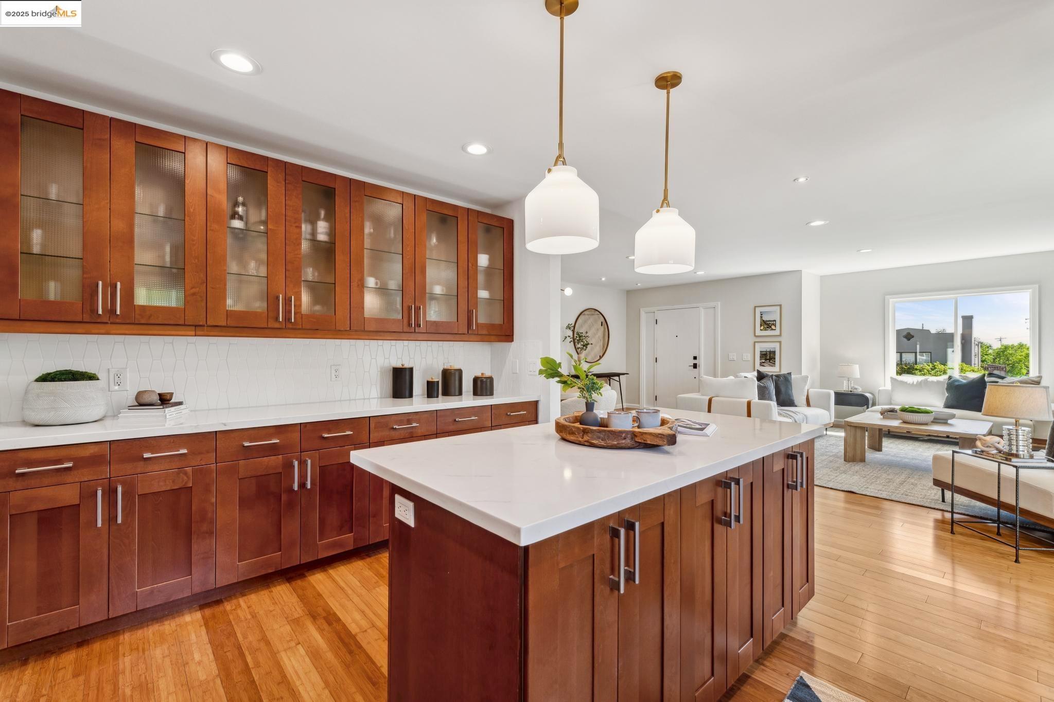 Detail Gallery Image 19 of 46 For 3000 California St, Oakland,  CA 94602 - 3 Beds | 2 Baths