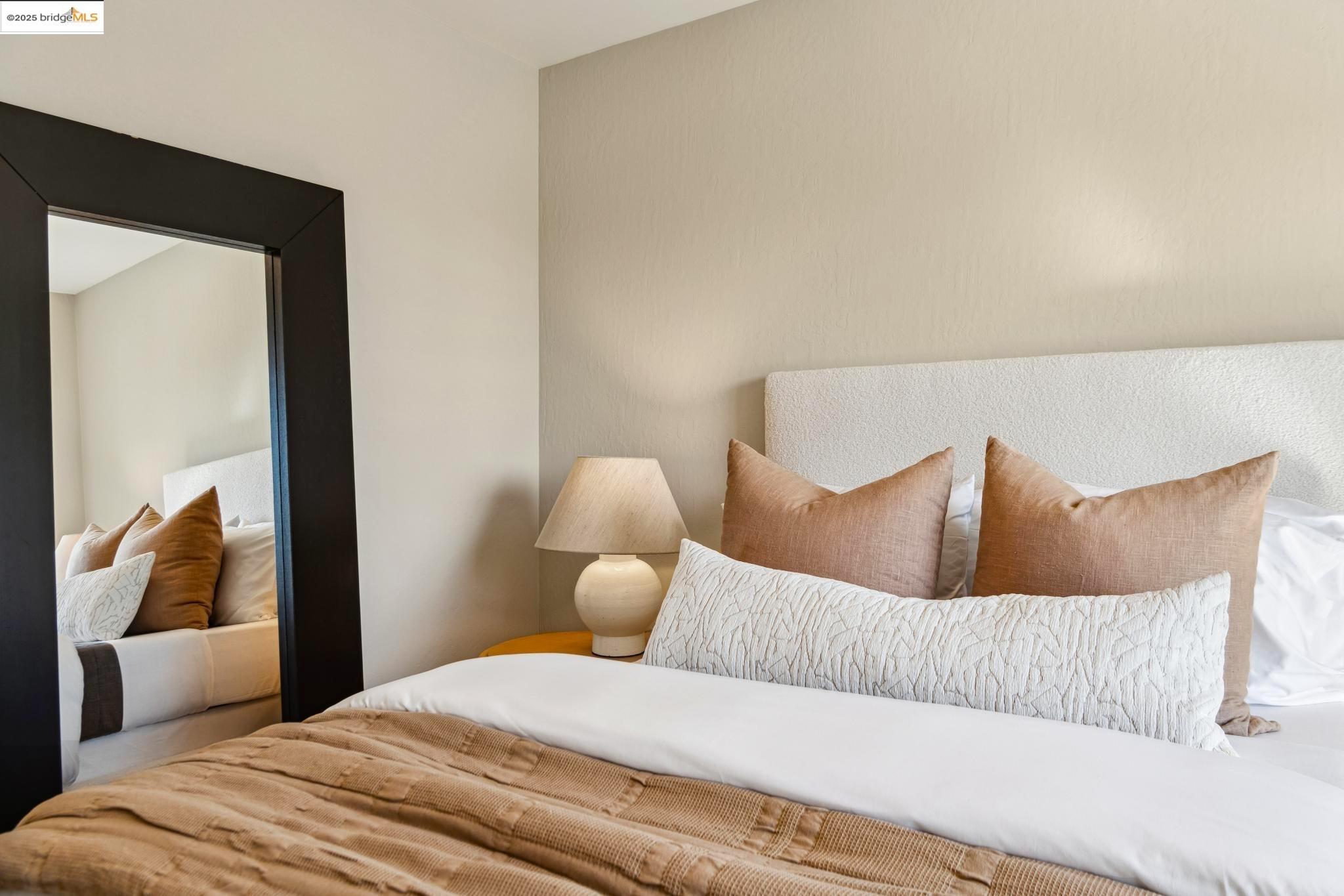 Detail Gallery Image 24 of 46 For 3000 California St, Oakland,  CA 94602 - 3 Beds | 2 Baths