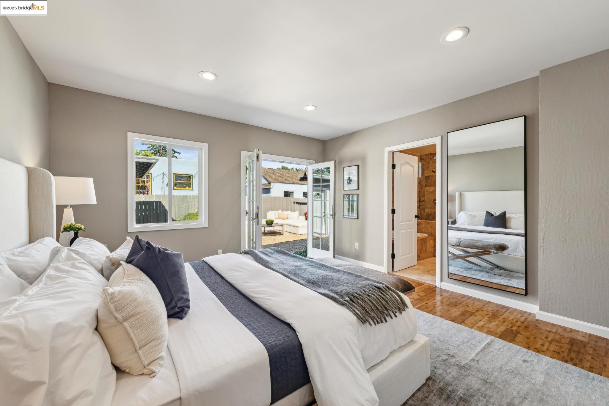 Detail Gallery Image 32 of 46 For 3000 California St, Oakland,  CA 94602 - 3 Beds | 2 Baths