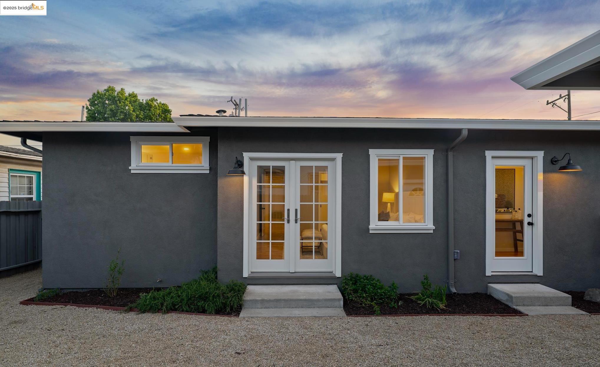 Detail Gallery Image 44 of 46 For 3000 California St, Oakland,  CA 94602 - 3 Beds | 2 Baths