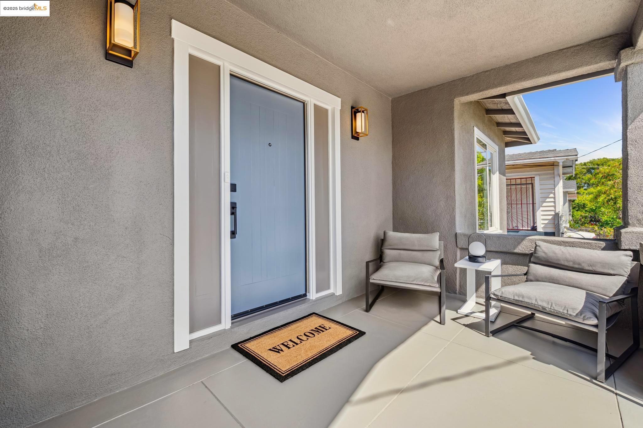 Detail Gallery Image 4 of 46 For 3000 California St, Oakland,  CA 94602 - 3 Beds | 2 Baths