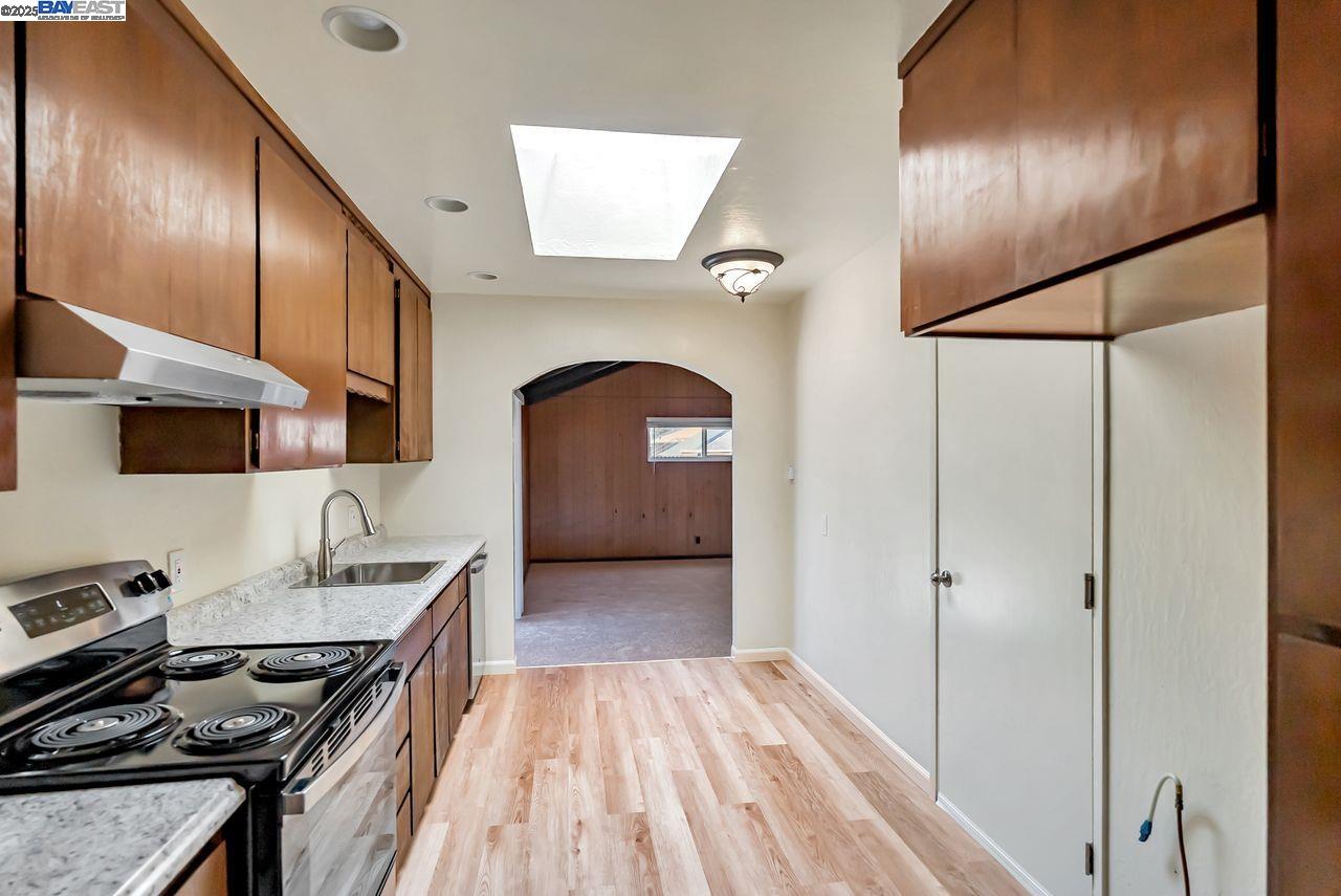 Detail Gallery Image 14 of 34 For 351 Lexington Ave, Hayward,  CA 94544 - 3 Beds | 1 Baths