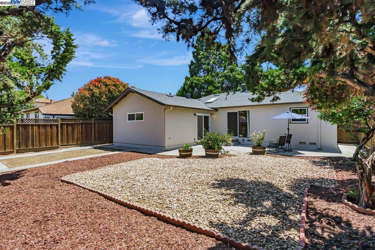 Detail Gallery Image 28 of 34 For 351 Lexington Ave, Hayward,  CA 94544 - 3 Beds | 1 Baths
