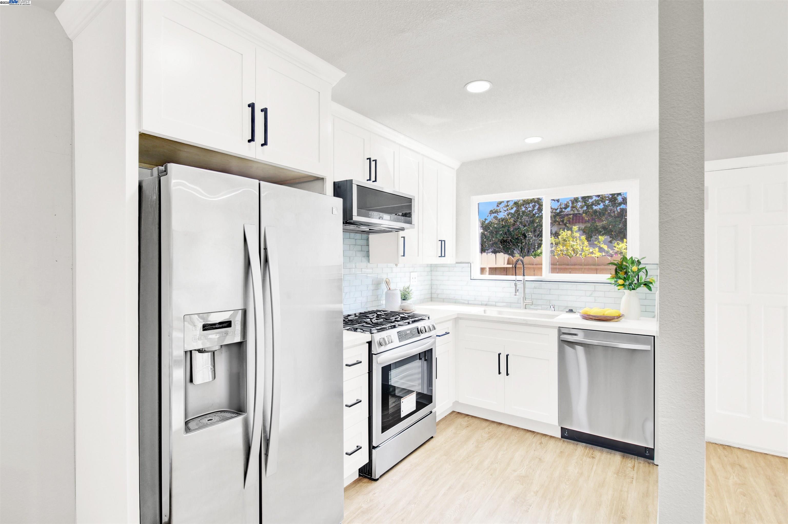 Detail Gallery Image 14 of 48 For 4809 El Torazo Cmn, Fremont,  CA 94536 - 4 Beds | 1/1 Baths