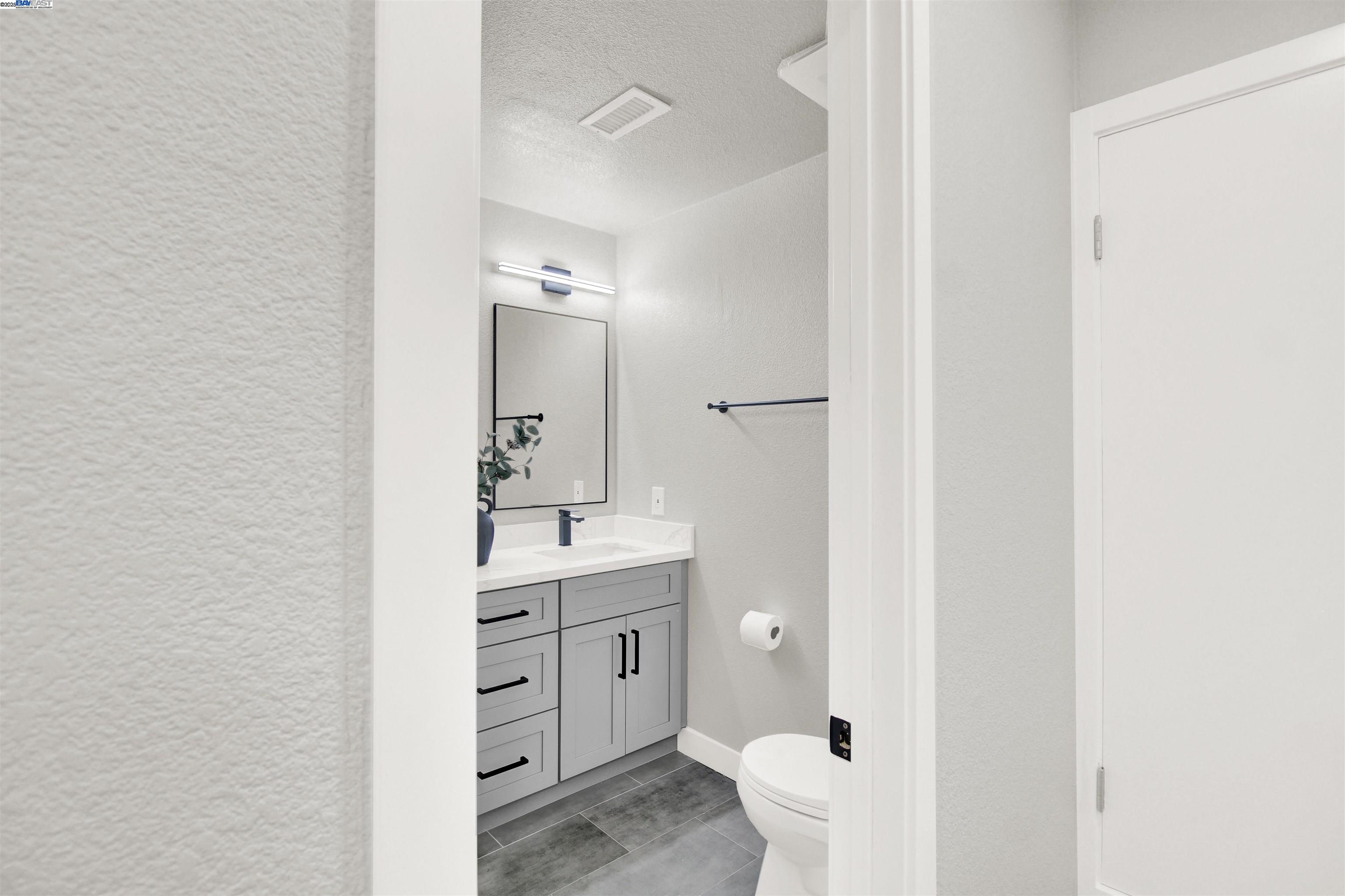 Detail Gallery Image 26 of 48 For 4809 El Torazo Cmn, Fremont,  CA 94536 - 4 Beds | 1/1 Baths