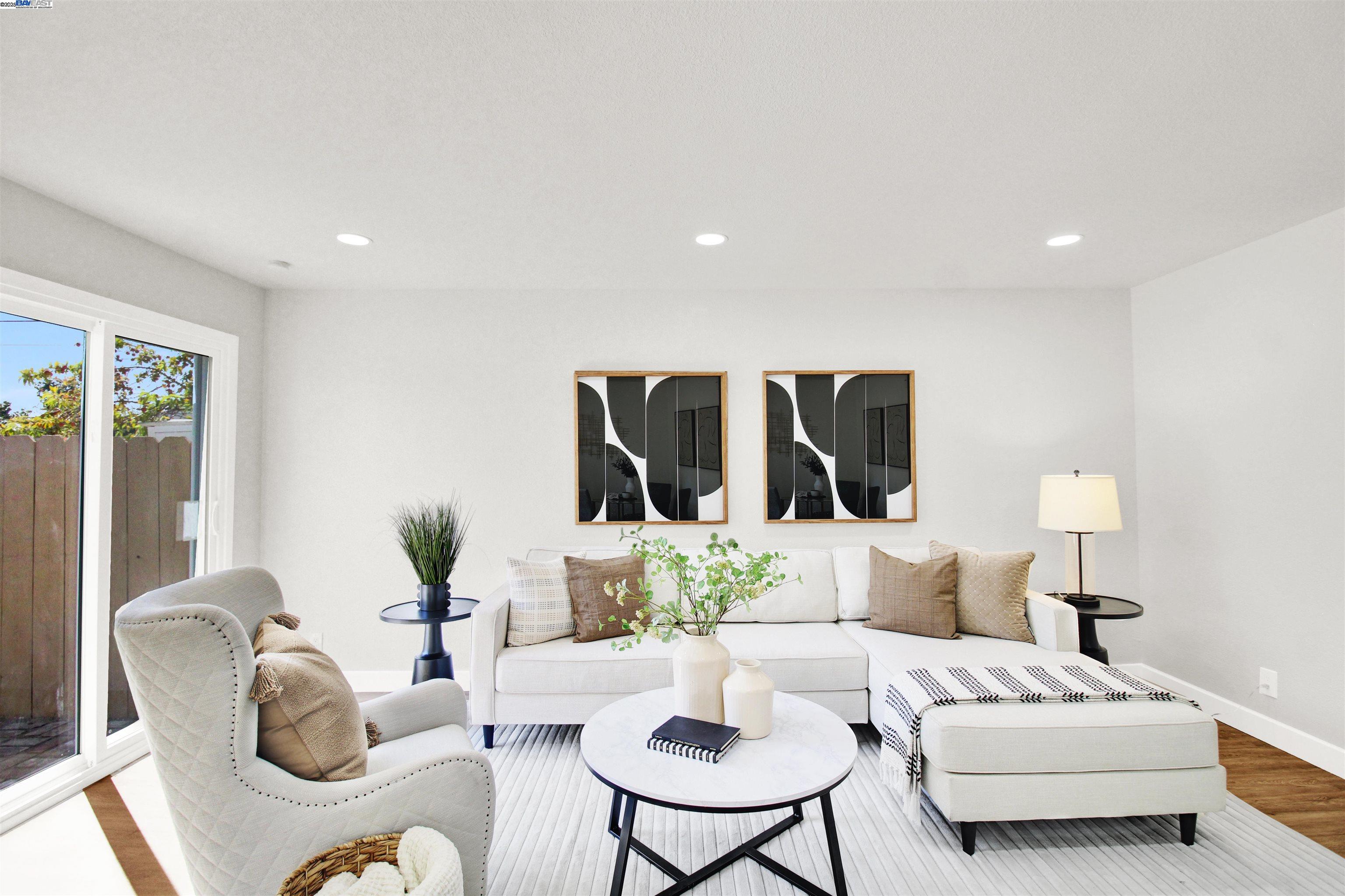 Detail Gallery Image 4 of 48 For 4809 El Torazo Cmn, Fremont,  CA 94536 - 4 Beds | 1/1 Baths