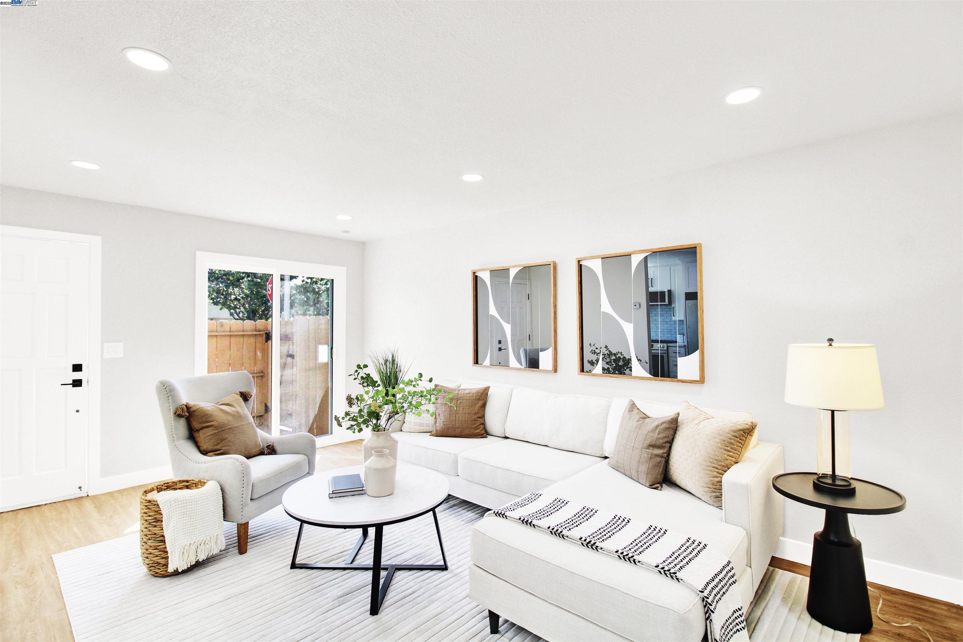 Detail Gallery Image 7 of 48 For 4809 El Torazo Cmn, Fremont,  CA 94536 - 4 Beds | 1/1 Baths