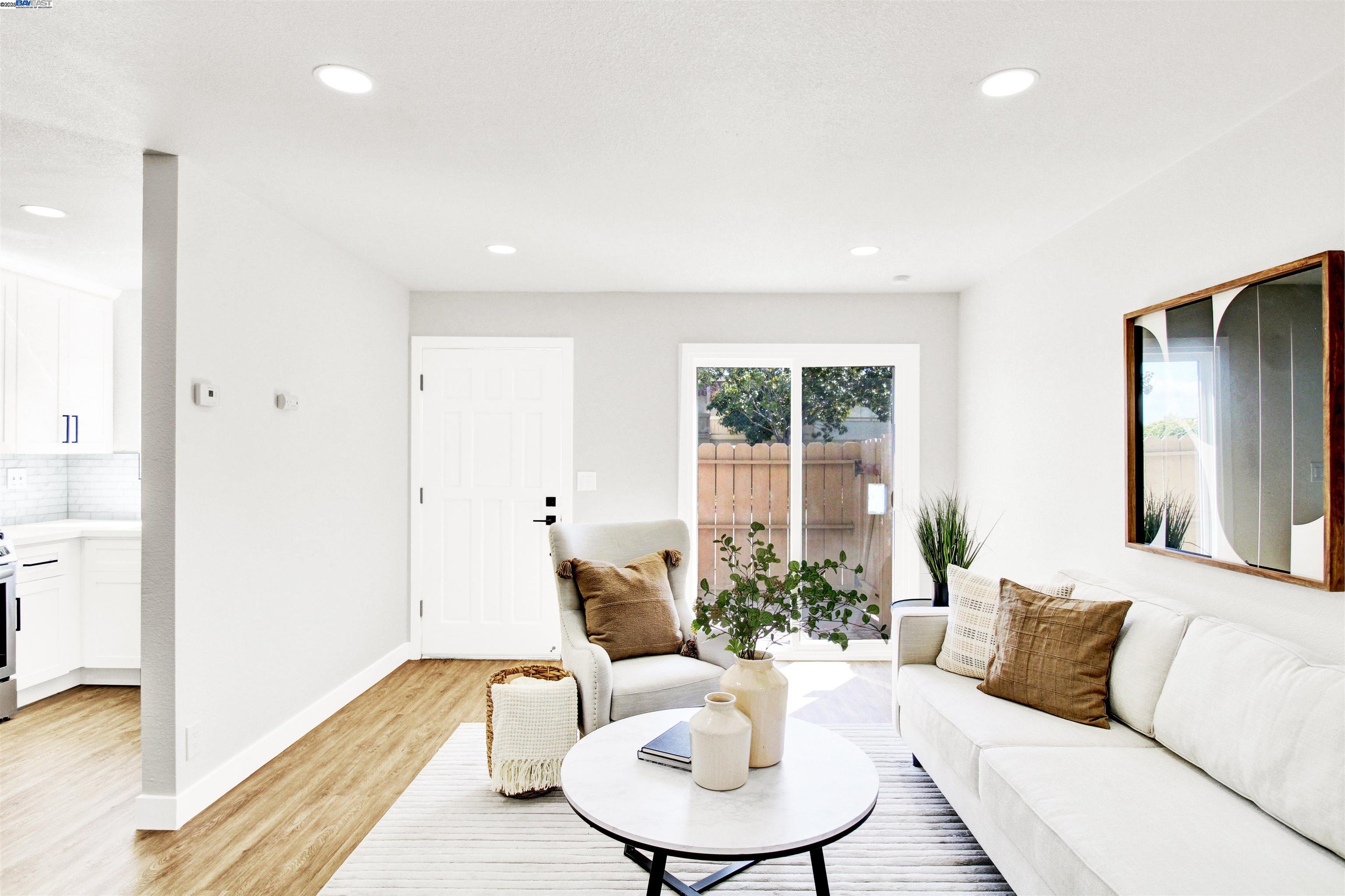 Detail Gallery Image 8 of 48 For 4809 El Torazo Cmn, Fremont,  CA 94536 - 4 Beds | 1/1 Baths