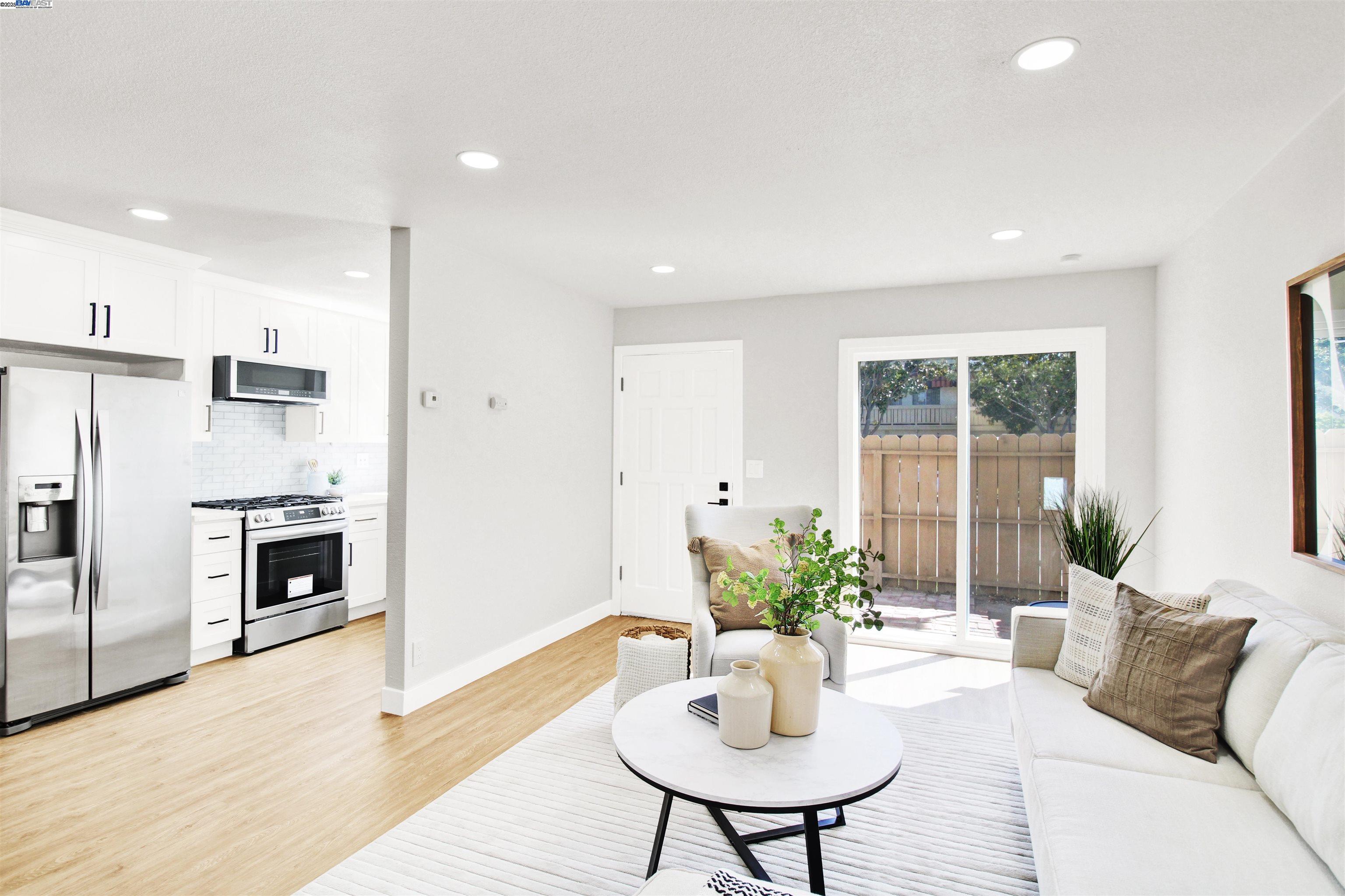 Detail Gallery Image 9 of 48 For 4809 El Torazo Cmn, Fremont,  CA 94536 - 4 Beds | 1/1 Baths