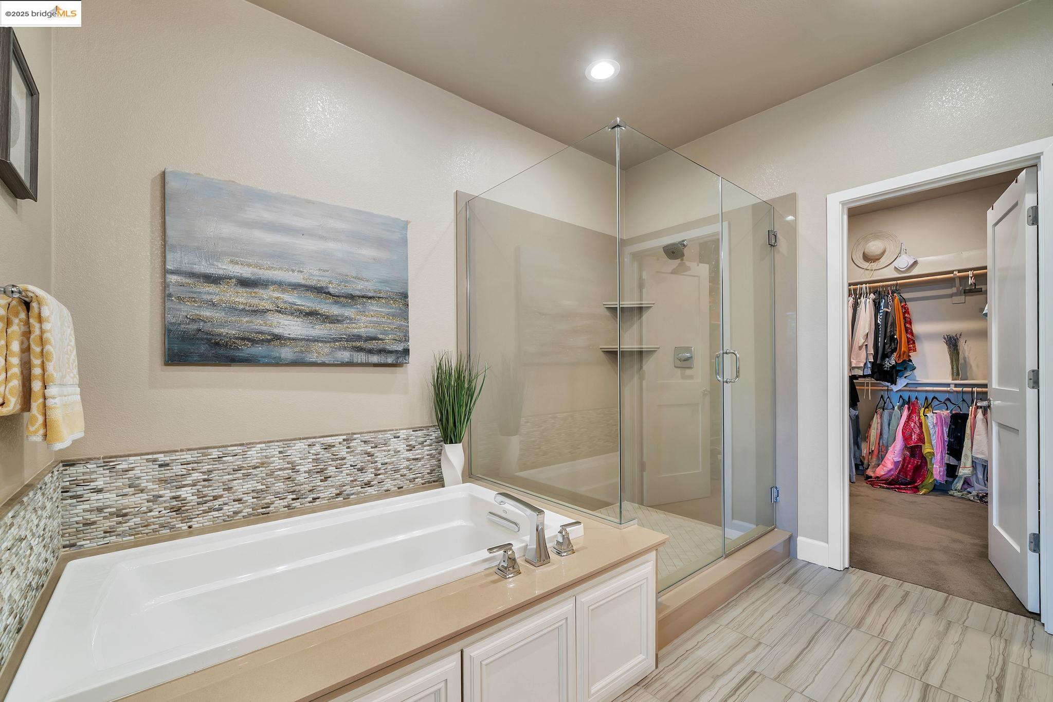 Photo #16: 41097814 Listing: Photo #16