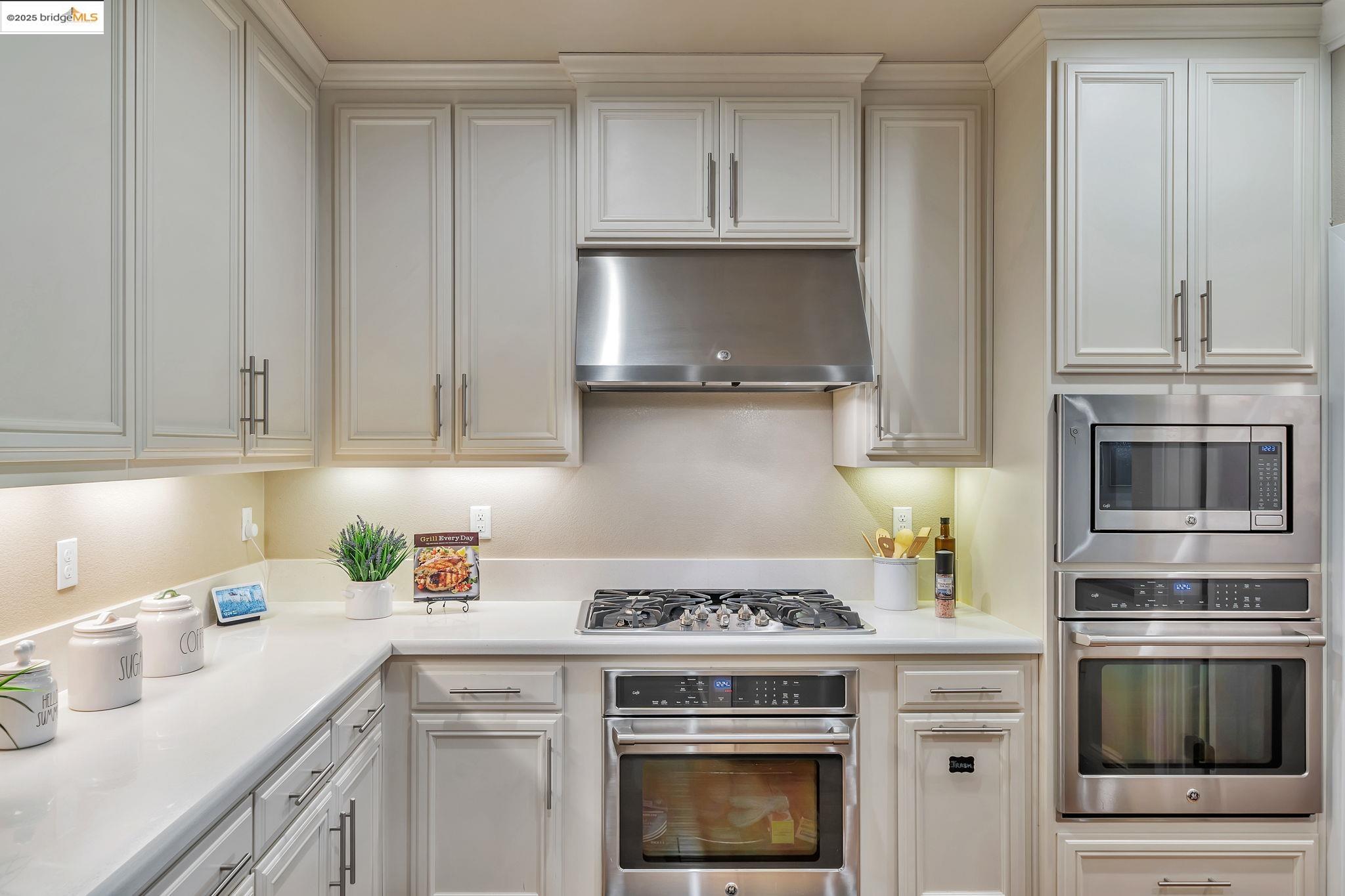 Photo #8: 41097814 Listing: Photo #8