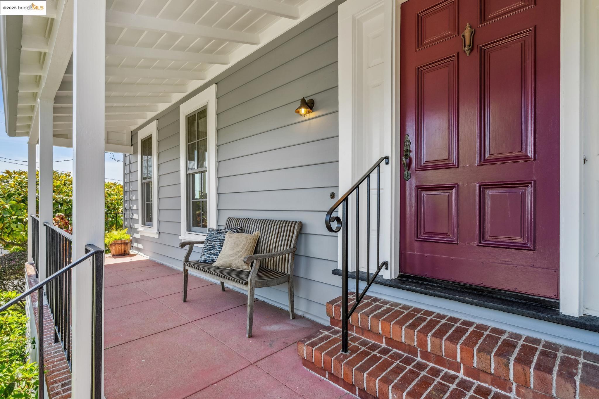 Detail Gallery Image 2 of 58 For 267 Columbia Ave, Kensington,  CA 94708 - 2 Beds | 2/2 Baths