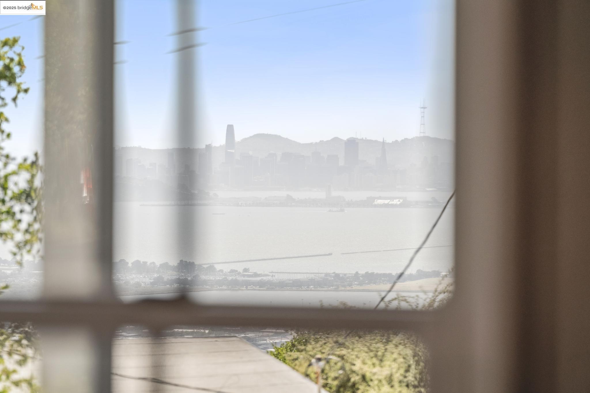 Detail Gallery Image 12 of 58 For 267 Columbia Ave, Kensington,  CA 94708 - 2 Beds | 2/2 Baths