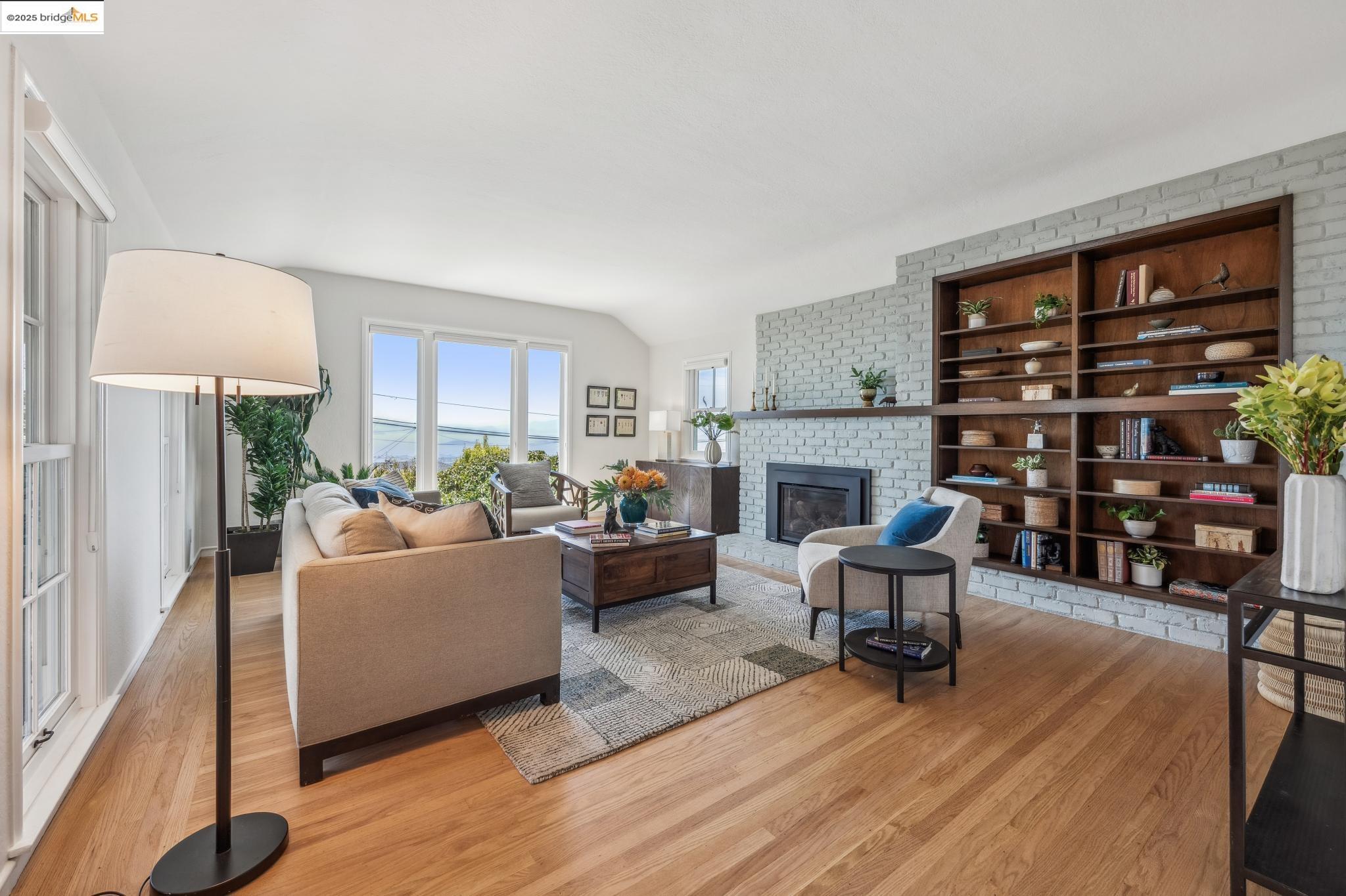 Detail Gallery Image 3 of 58 For 267 Columbia Ave, Kensington,  CA 94708 - 2 Beds | 2/2 Baths