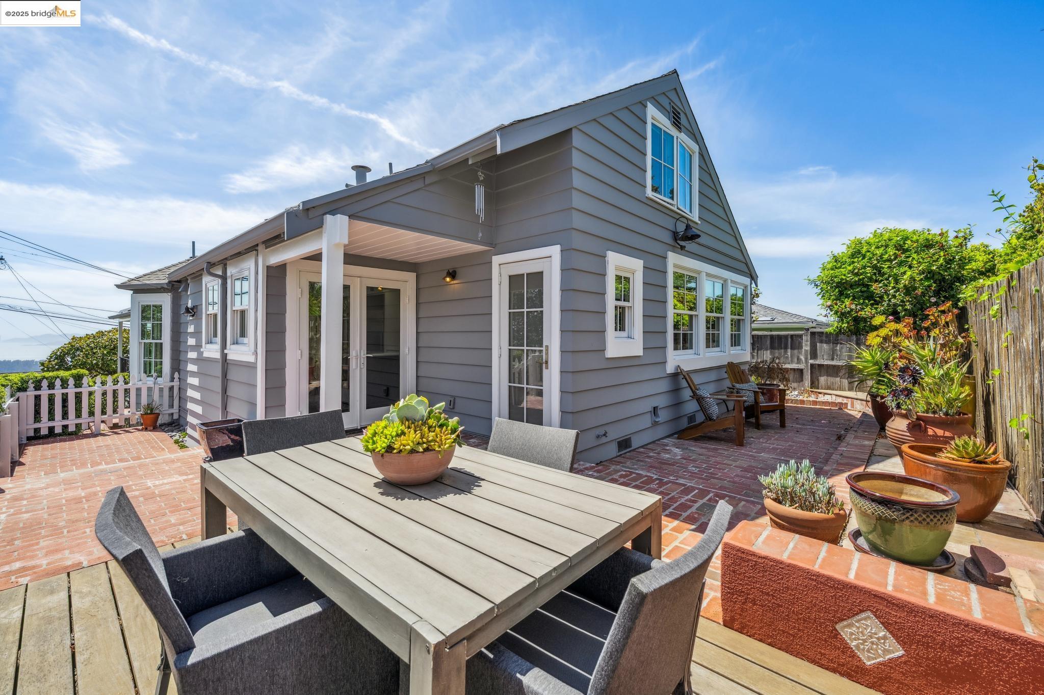 Detail Gallery Image 52 of 58 For 267 Columbia Ave, Kensington,  CA 94708 - 2 Beds | 2/2 Baths