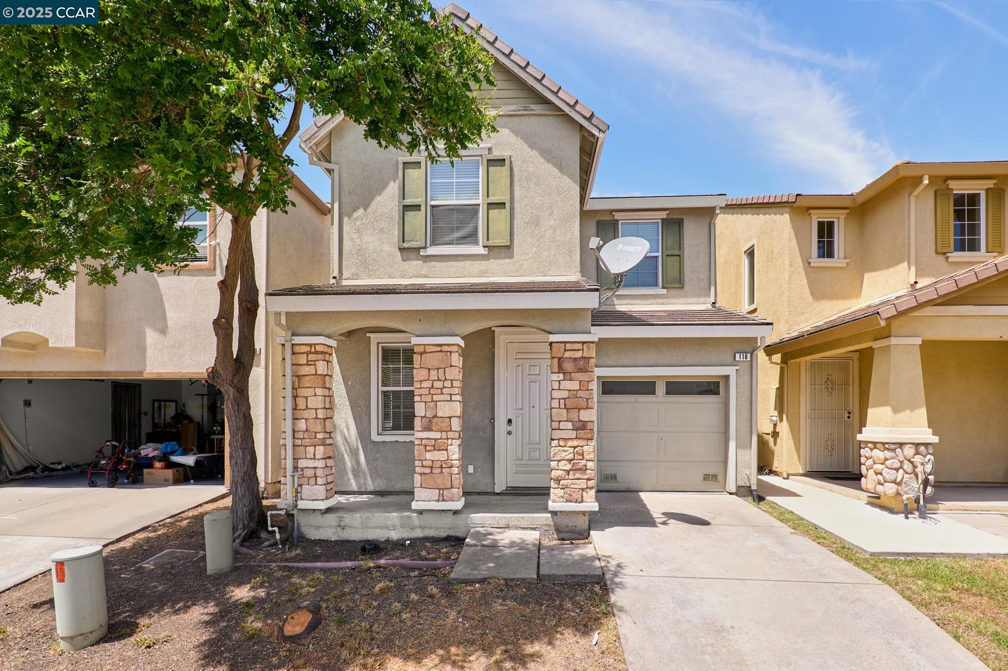 Detail Gallery Image 2 of 22 For 110 Summer Stroll Cir, Sacramento,  CA 95823 - 3 Beds | 2/1 Baths