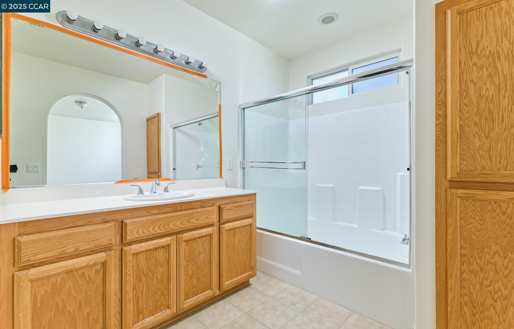 Detail Gallery Image 13 of 22 For 110 Summer Stroll Cir, Sacramento,  CA 95823 - 3 Beds | 2/1 Baths