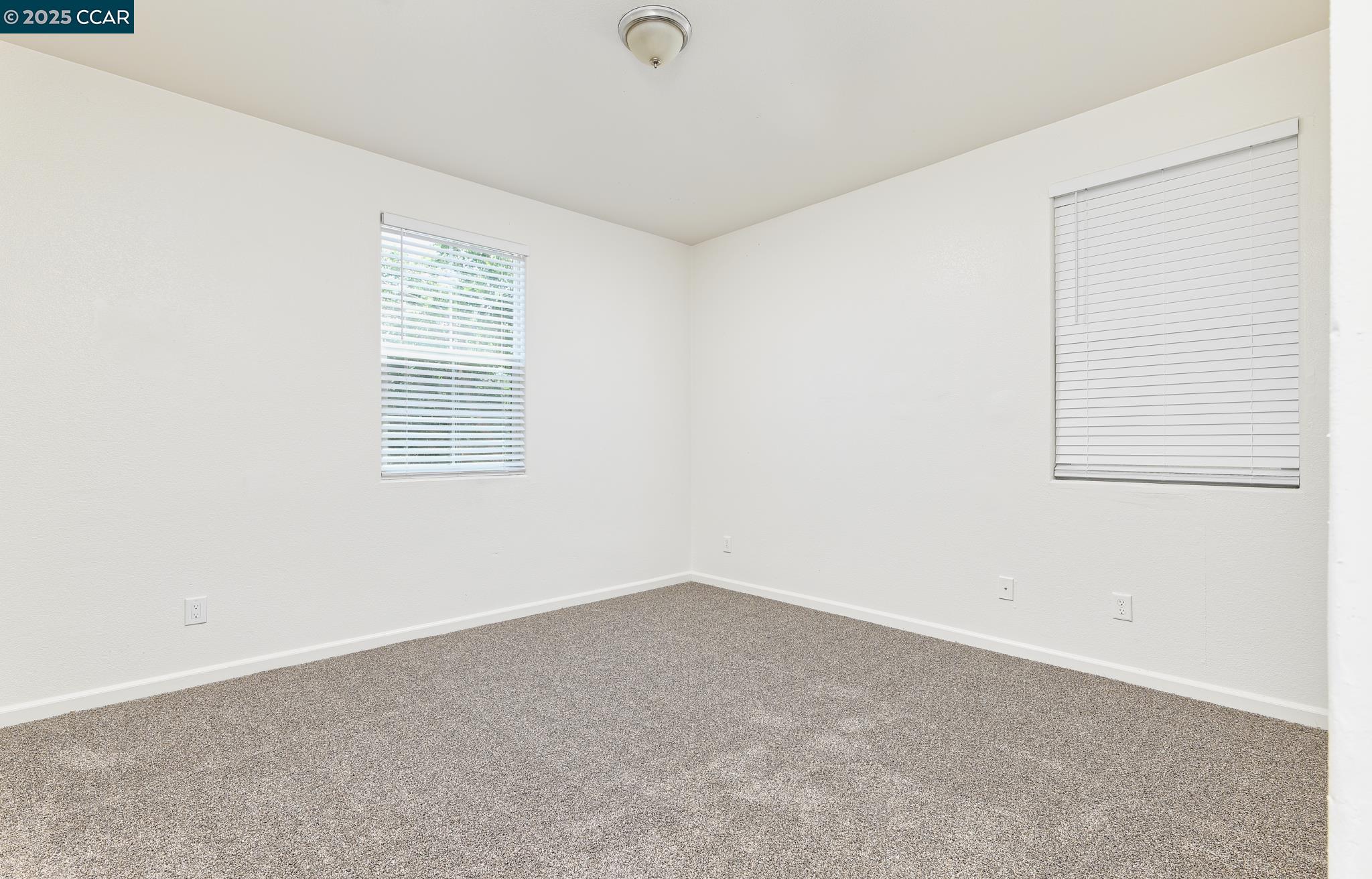 Detail Gallery Image 14 of 22 For 110 Summer Stroll Cir, Sacramento,  CA 95823 - 3 Beds | 2/1 Baths