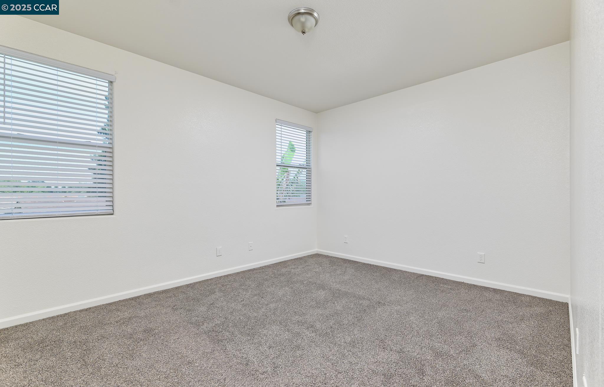 Detail Gallery Image 16 of 22 For 110 Summer Stroll Cir, Sacramento,  CA 95823 - 3 Beds | 2/1 Baths