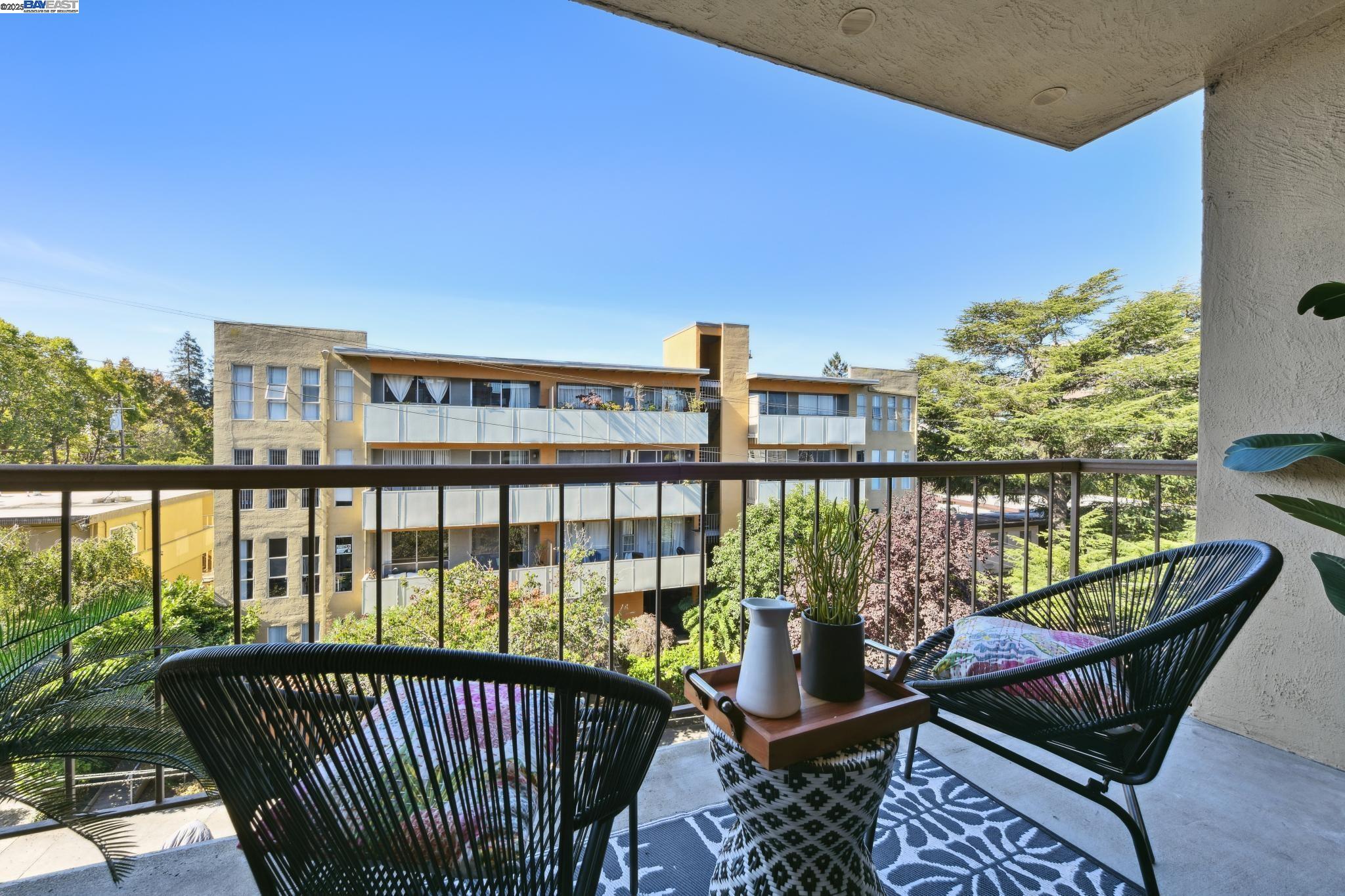 Photo #2: 41097819 Listing 